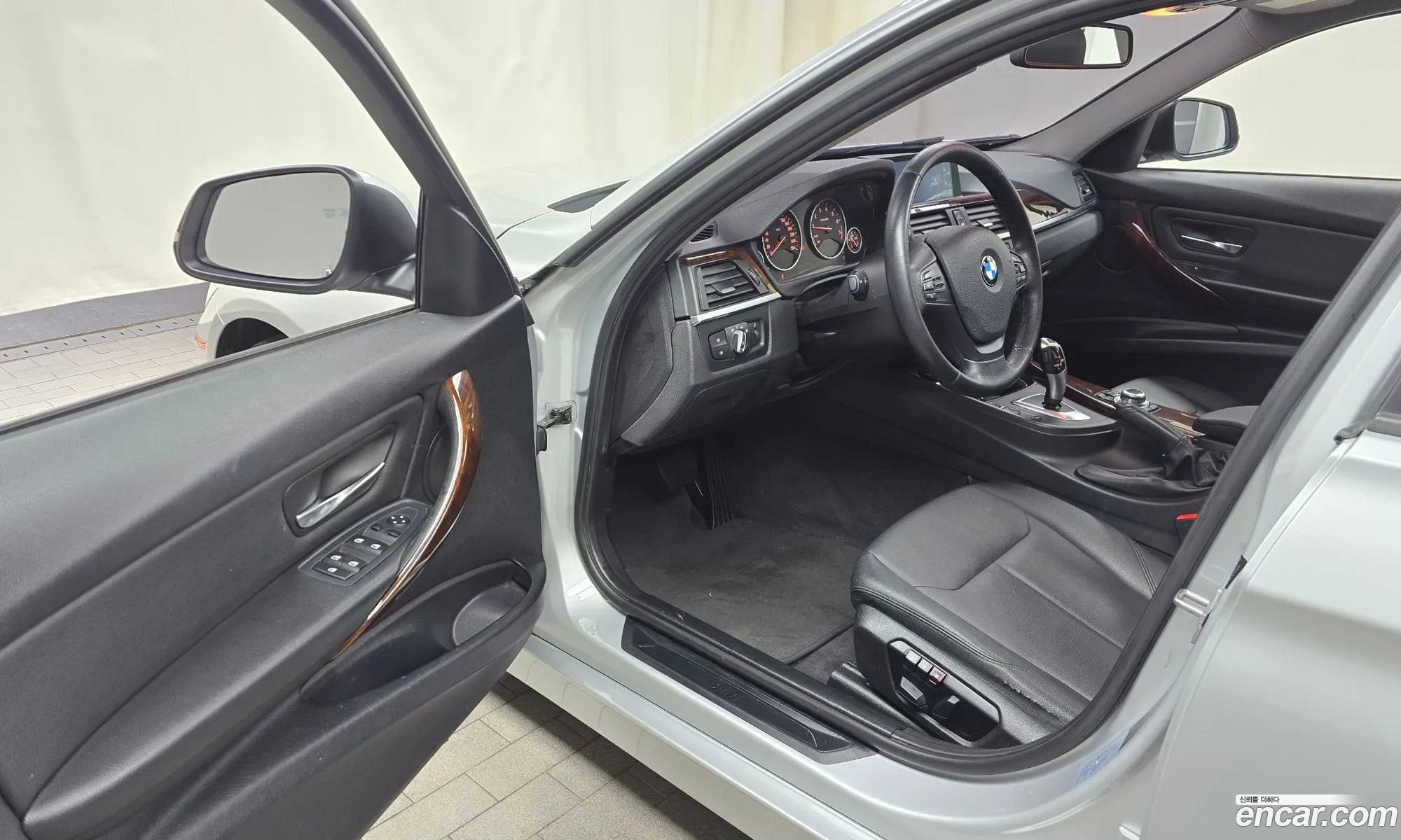 BMW 3 Series 2012 WBA3B1108CF384362 — 11