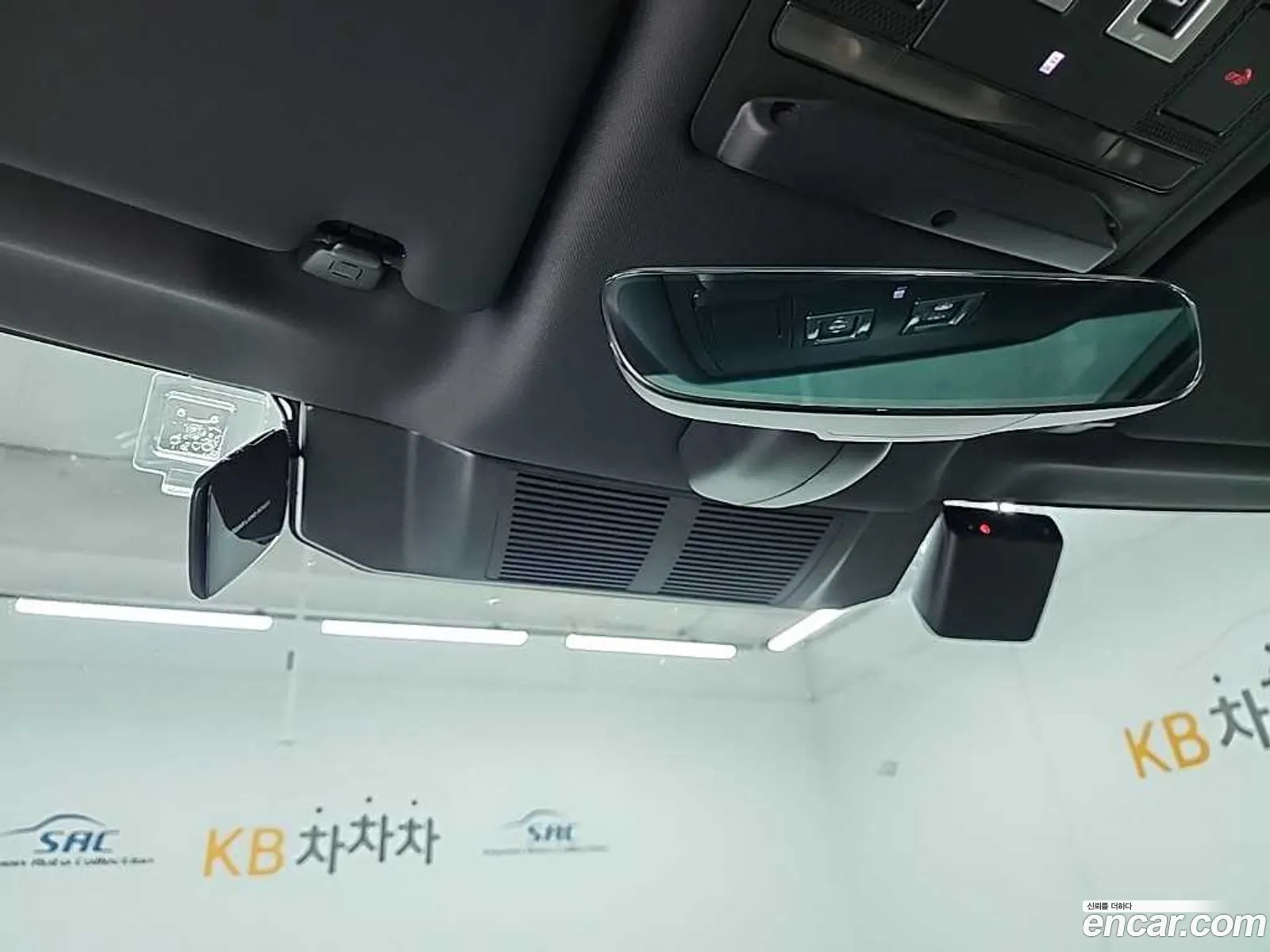 Land Rover Defender 2021 — 15