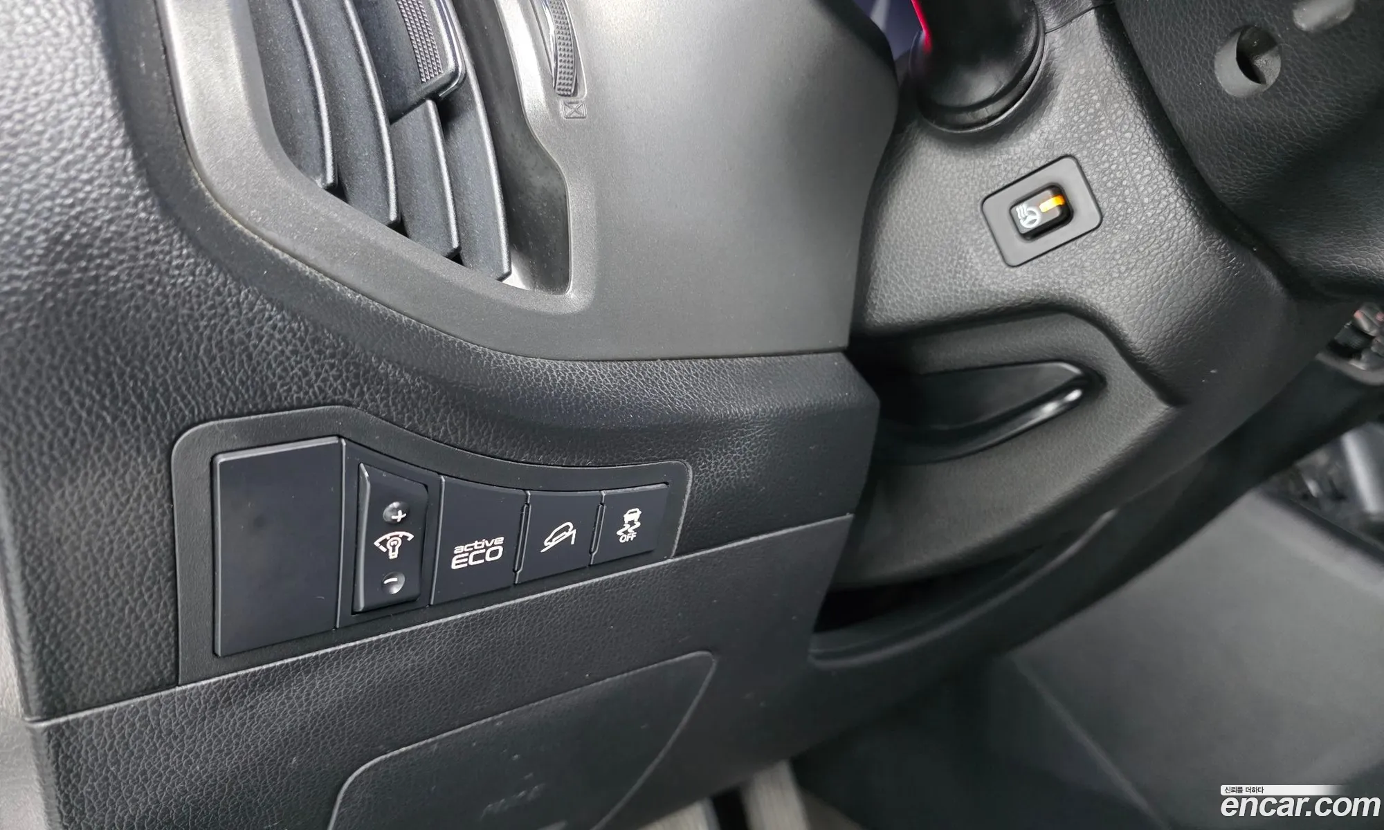 Kia Sportage R 2012 — 17