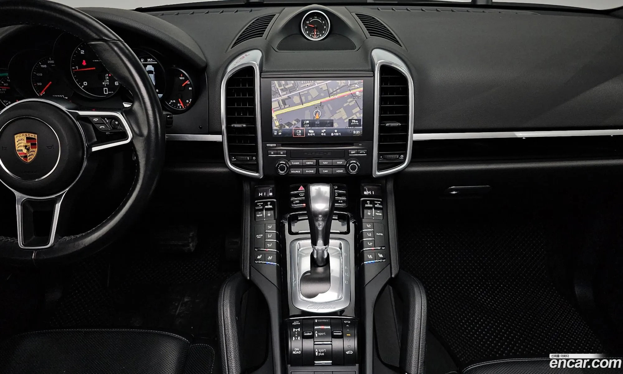 Porsche Cayenne 2017 WP1AF2928HLA29967 — 12