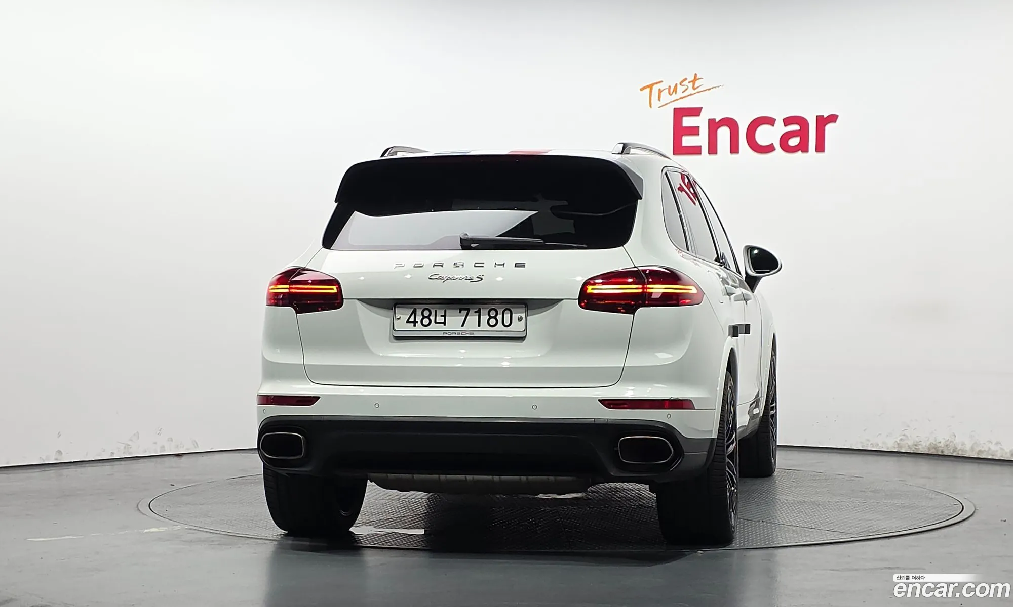Porsche Cayenne 2017 WP1AF2928HLA29967 — 17