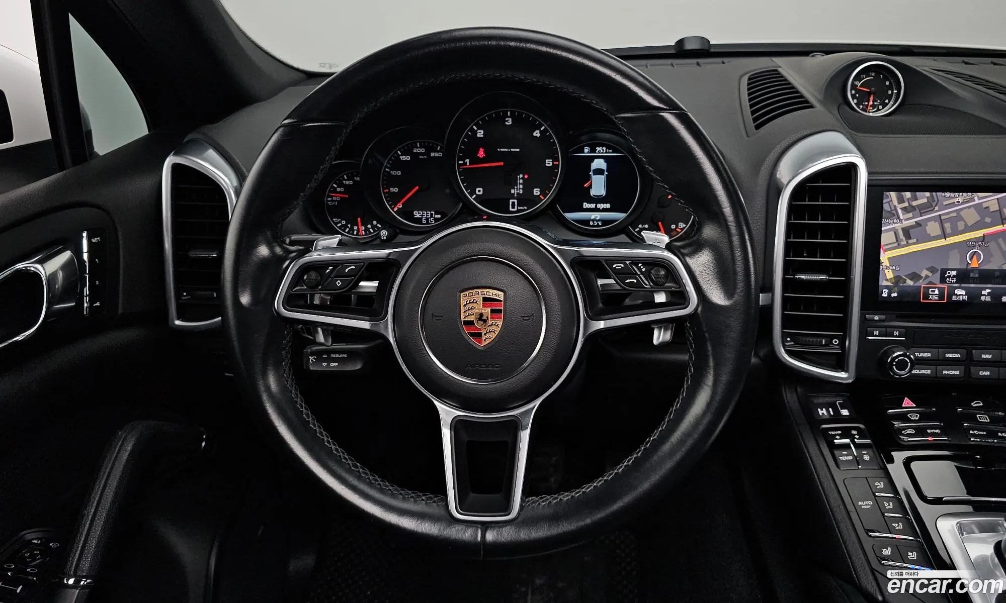 Porsche Cayenne 2017 WP1AF2928HLA29967 — 15
