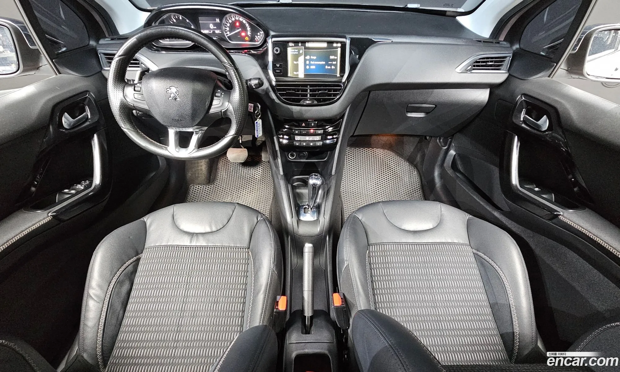 Peugeot 208 2013 VF3CA9HP8DW000428 — 17