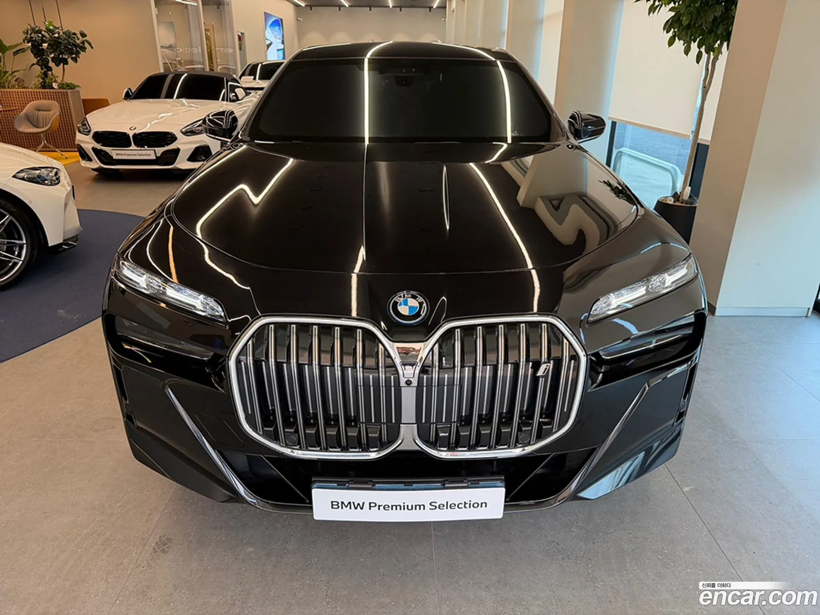 BMW i7 2023 — 13
