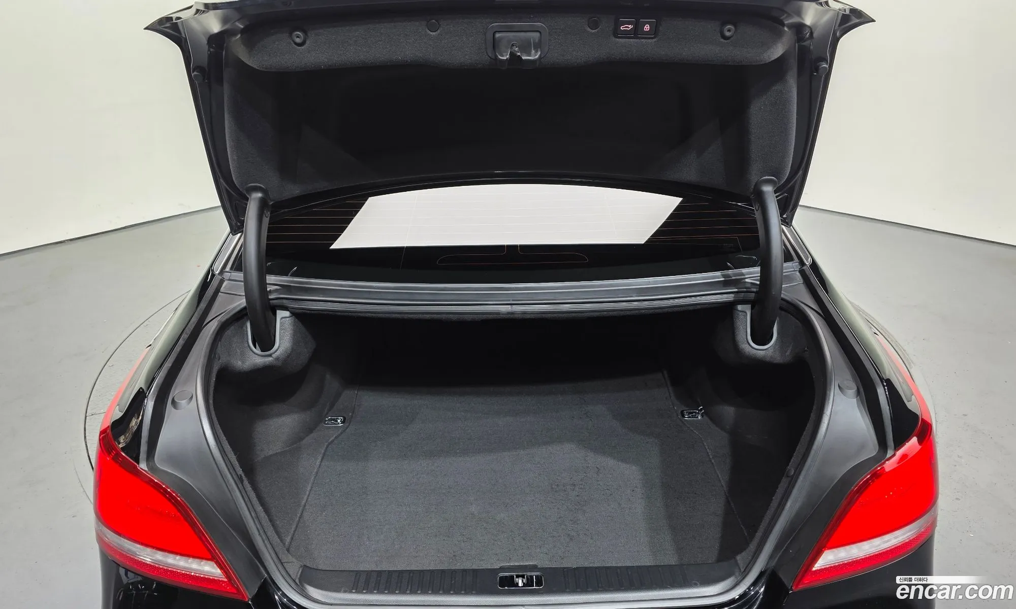 Hyundai Equus 2014 — 19