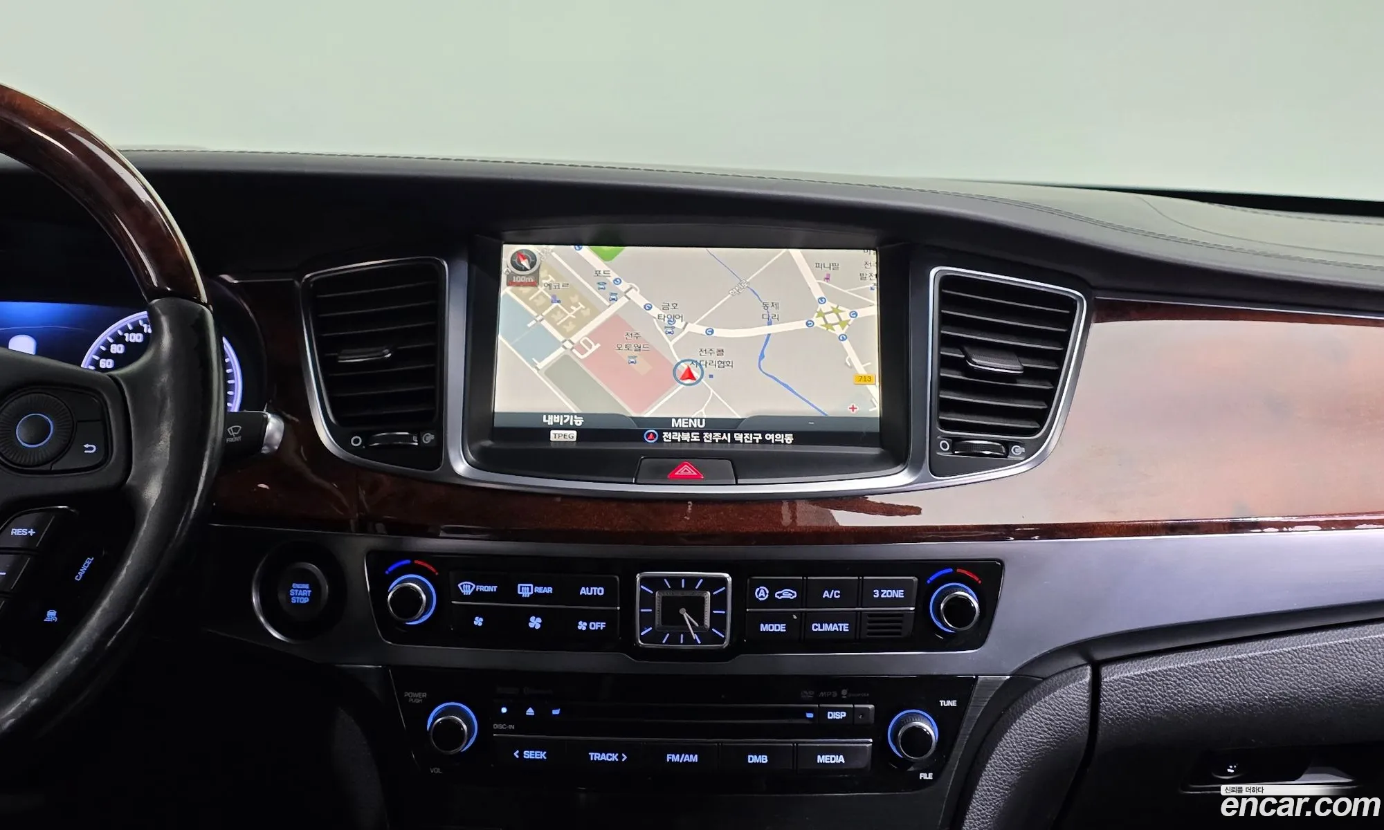 Hyundai Equus 2014 — 16