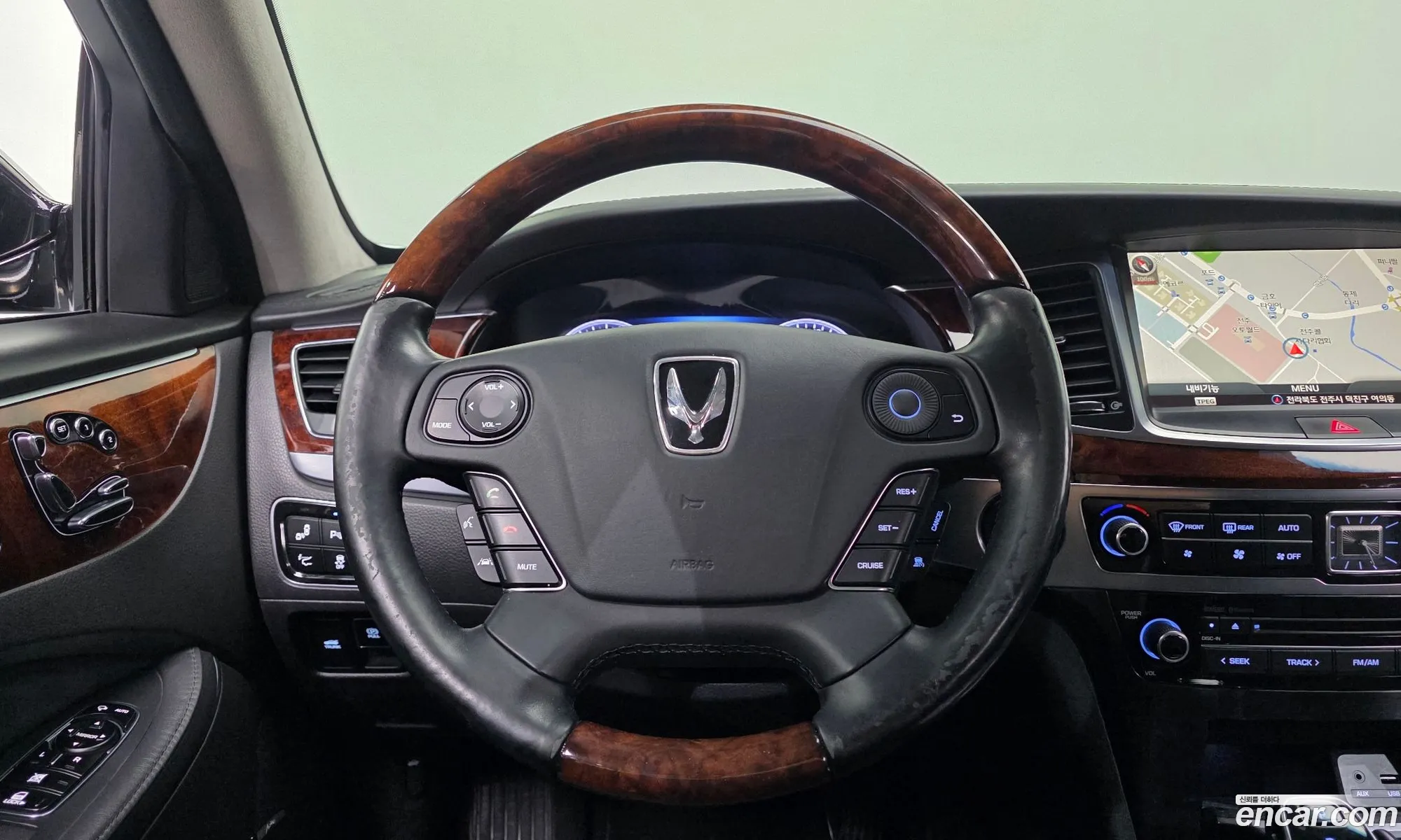 Hyundai Equus 2014 — 15