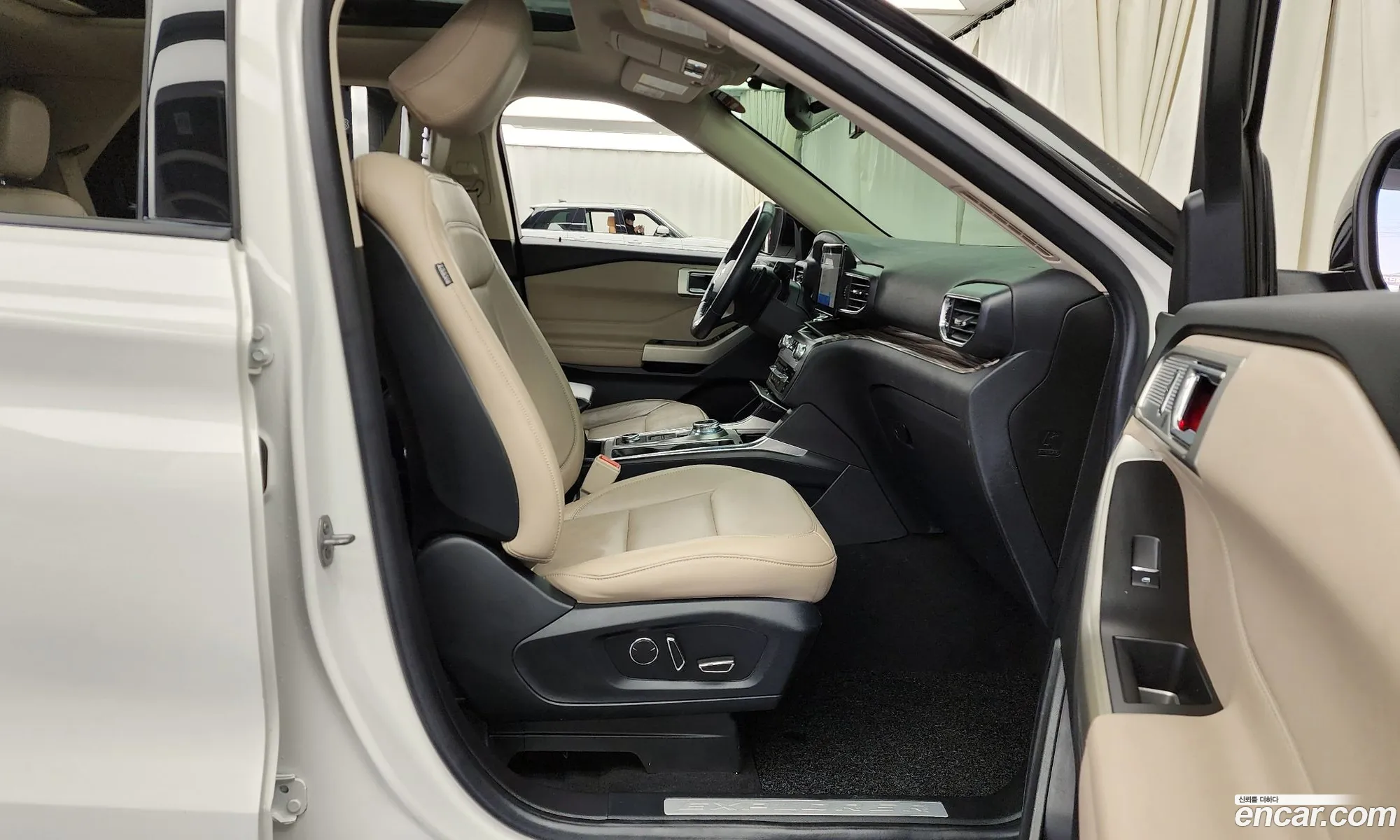 Ford Explorer 6th Gen 2020 1FMSK8FH5LGC66720 — 13
