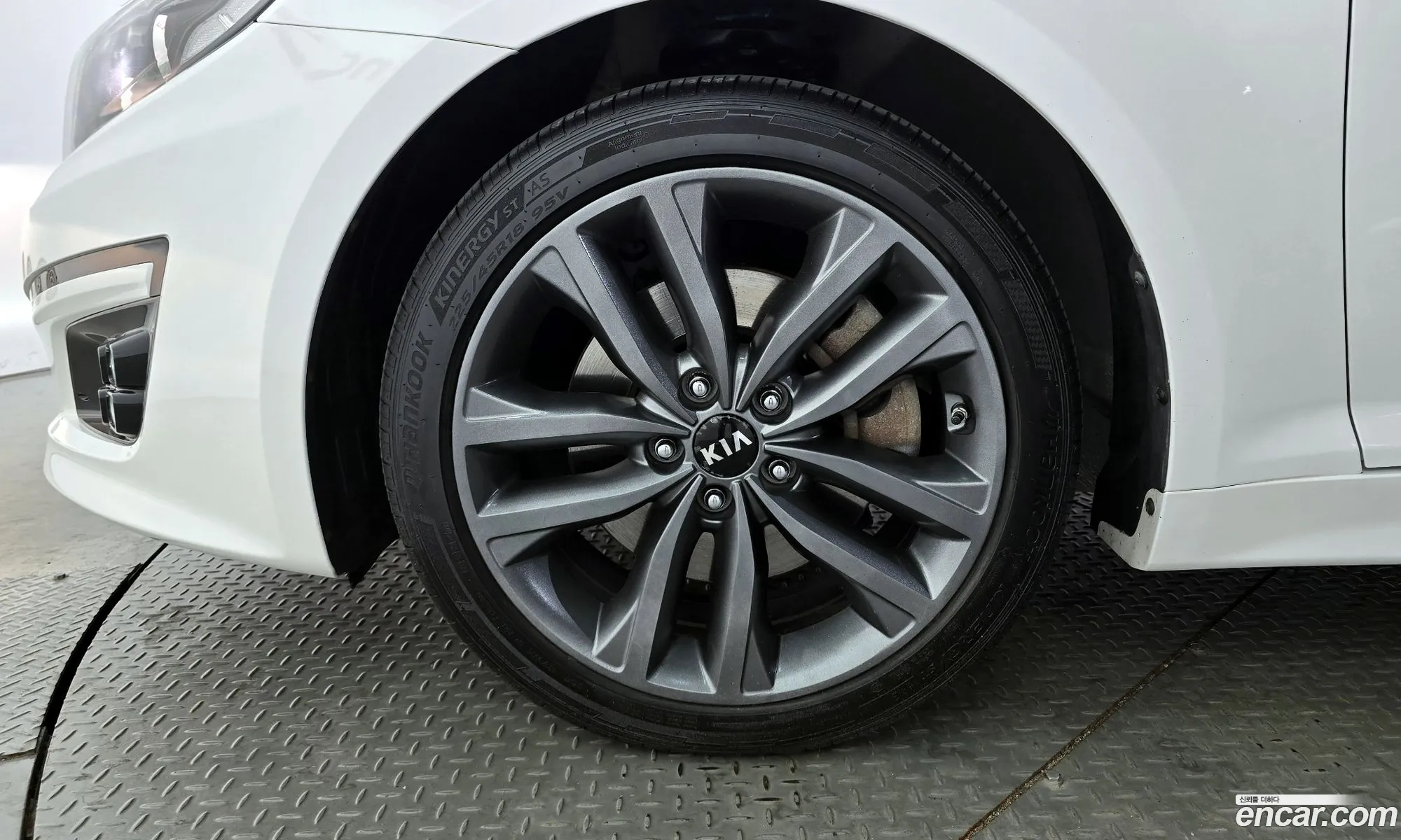 Kia K5 2013 — 17