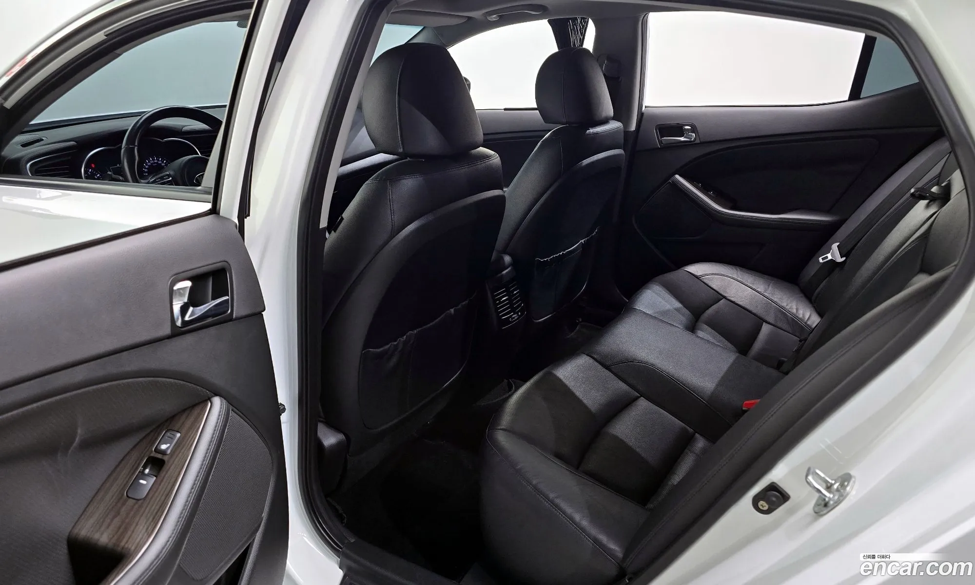 Kia K5 2013 — 11