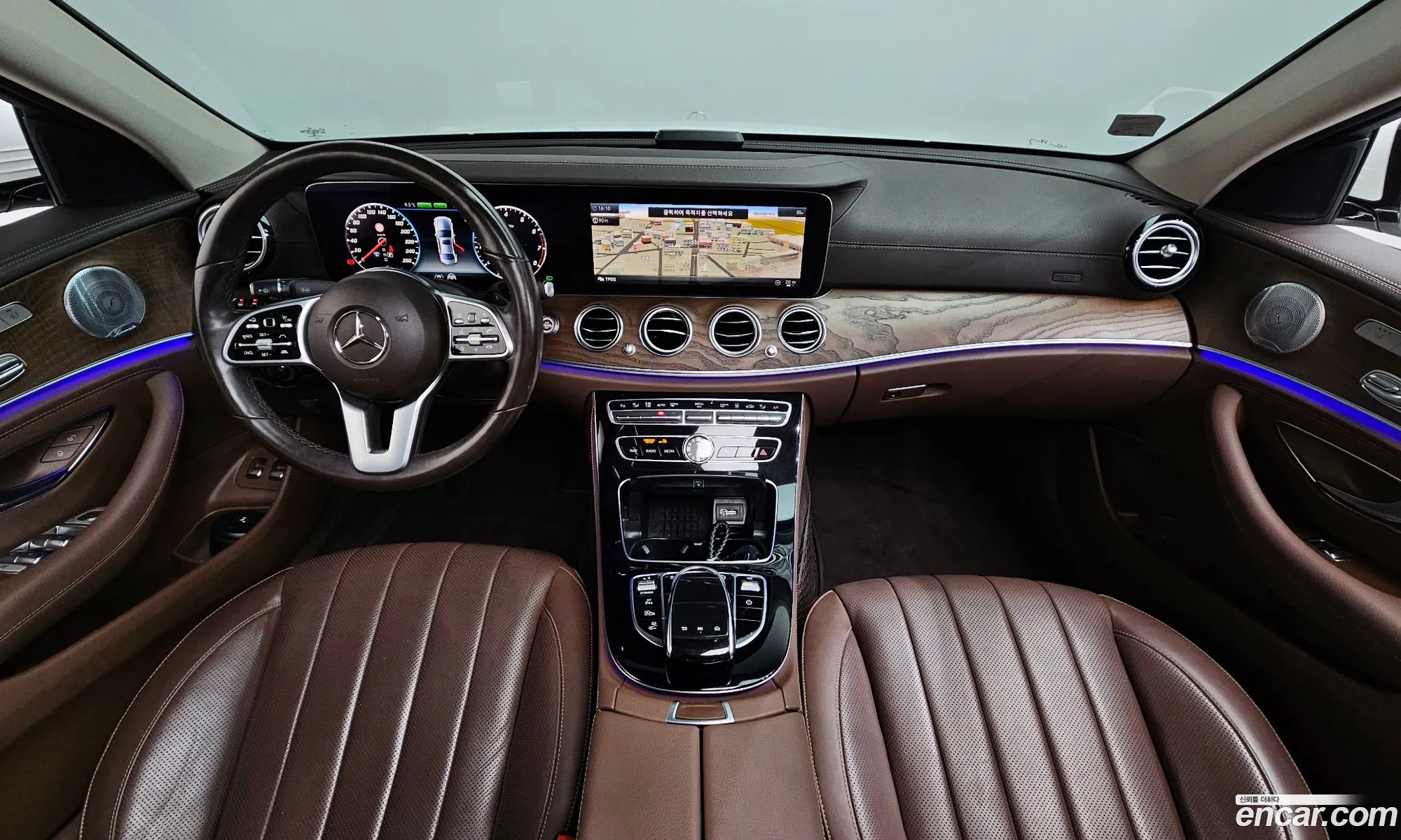 Mercedes-Benz E-Class W213 2020 W1KZF5EBXLA820197 — 8