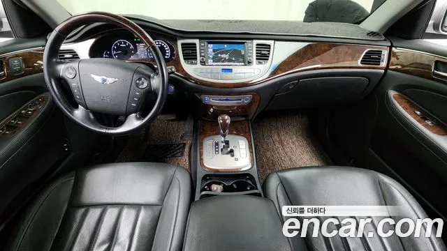 Hyundai Genesis 2010 — 2