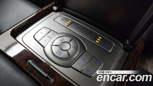 Hyundai Genesis 2010 — 5