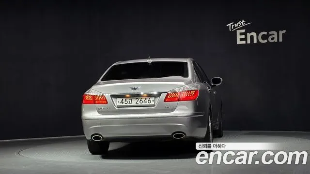 Hyundai Genesis 2010 — 18