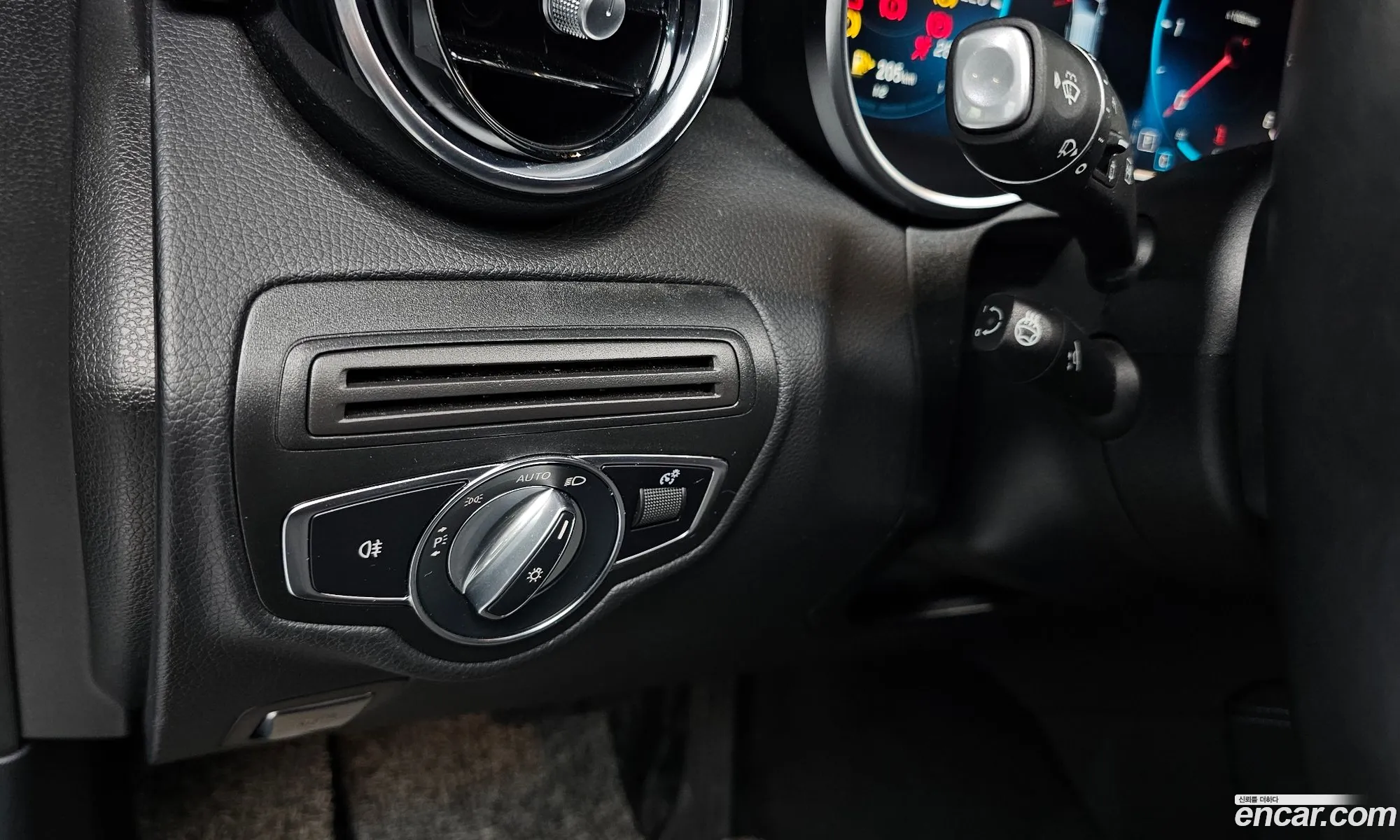 Mercedes-Benz GLC-Class X253 2020 — 17