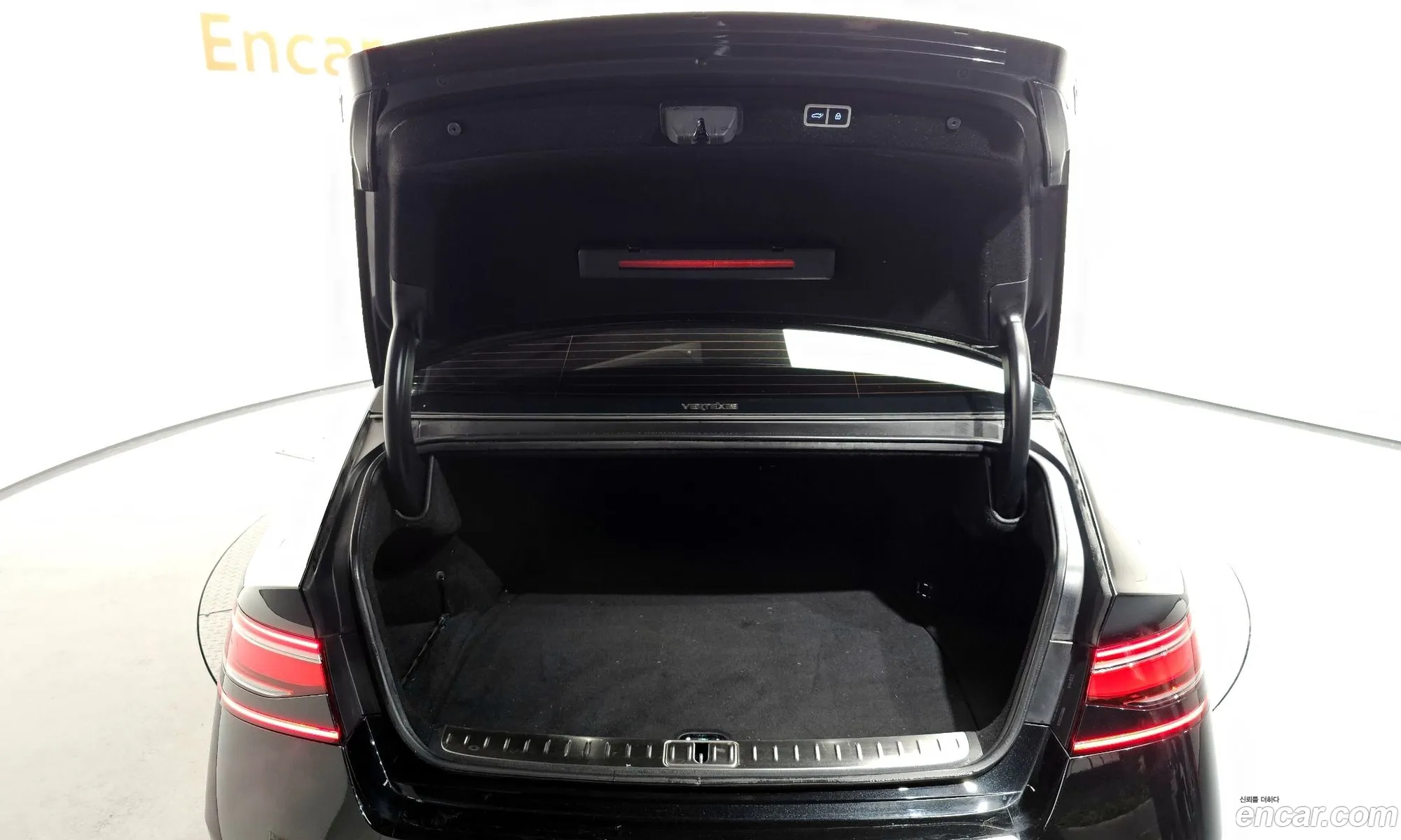 Genesis G90 2023 — 8