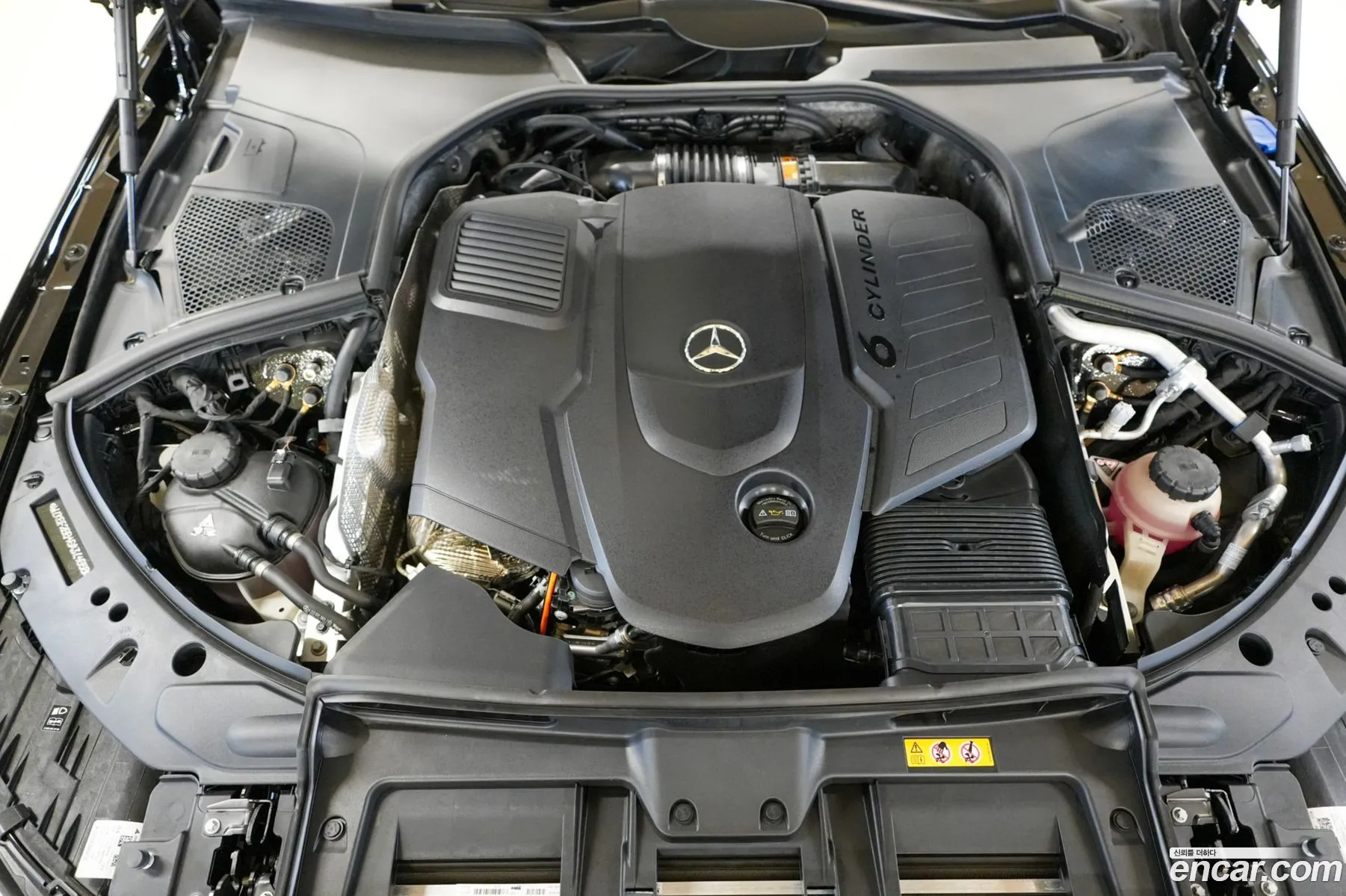 Mercedes-Benz S-Class W223 2025 — 8