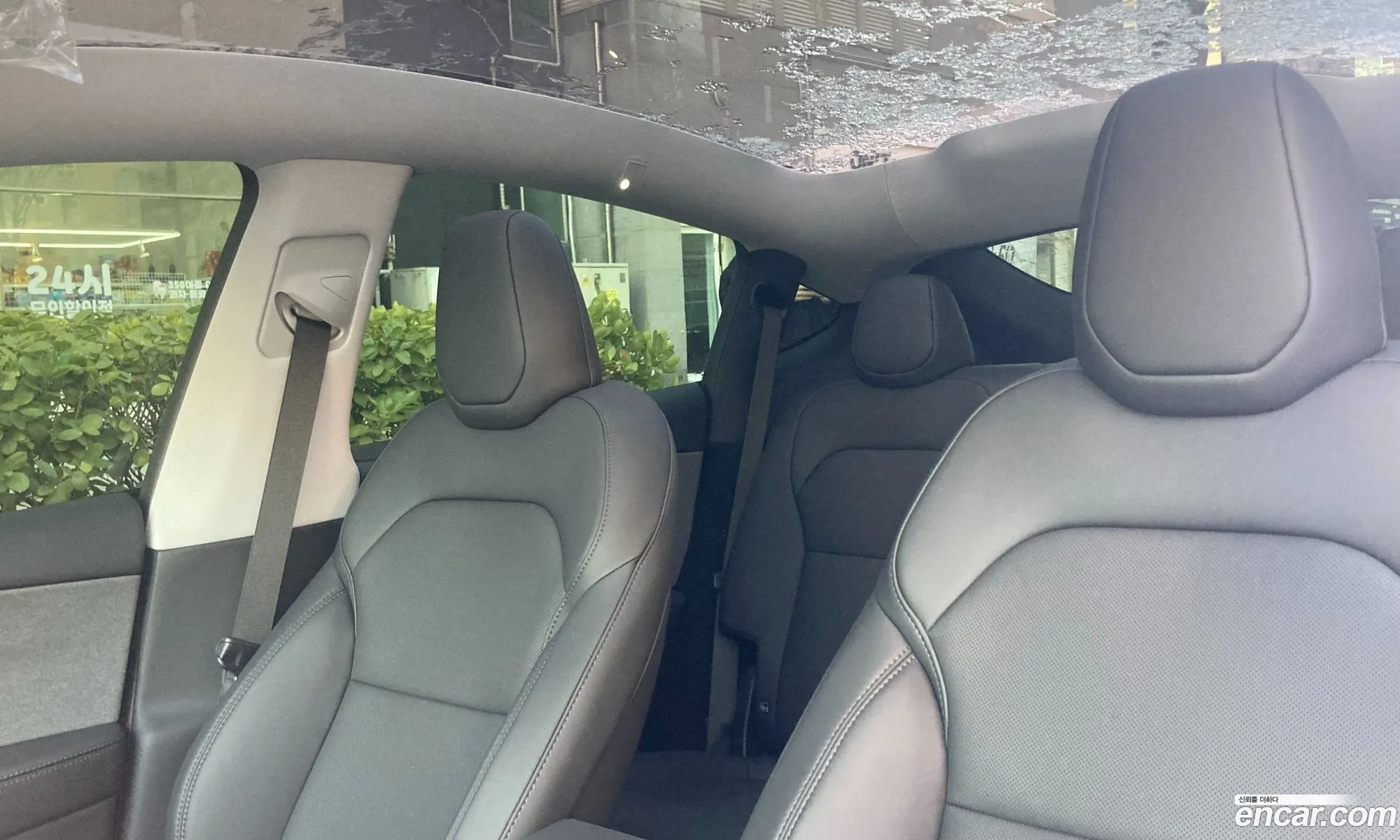 Tesla Model Y 2025 — 5