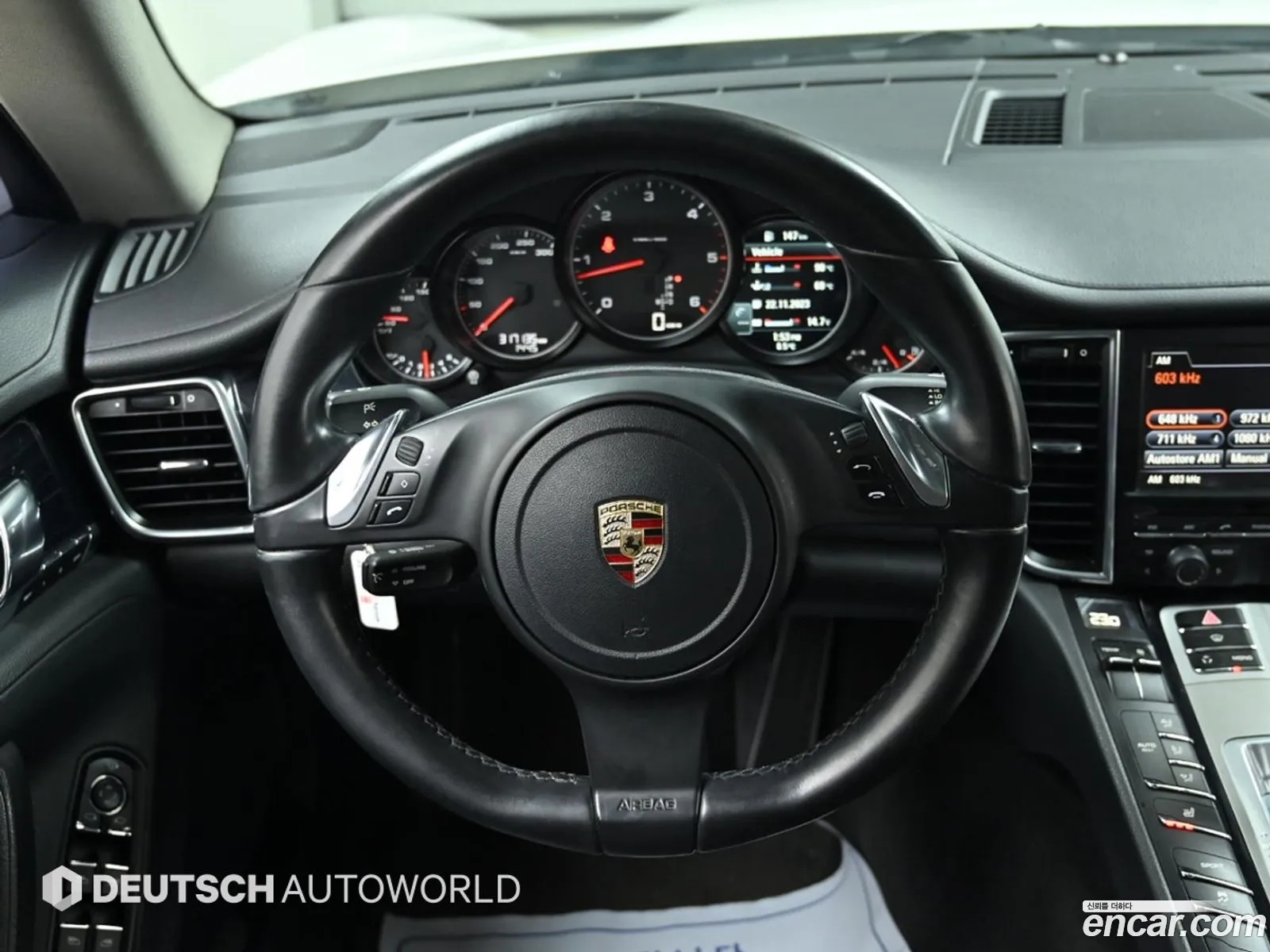 Porsche Panamera 2011 — 14
