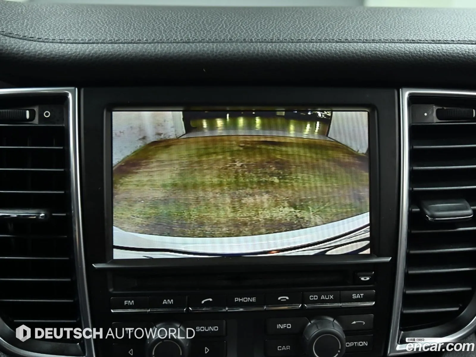 Porsche Panamera 2011 — 20