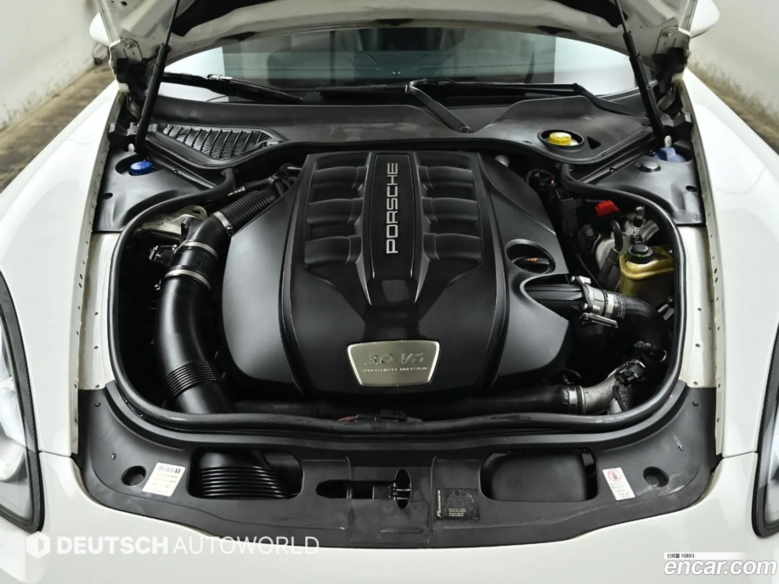 Porsche Panamera 2011 — 4