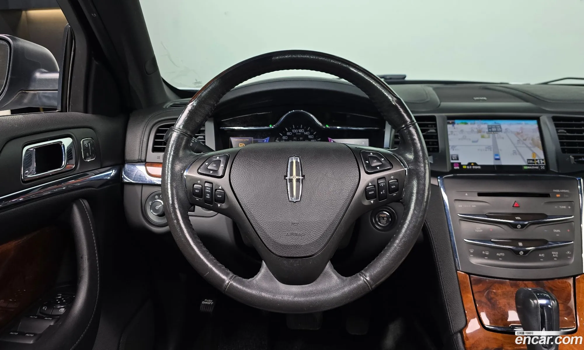Lincoln MKS 2012 1LNHL9DK9DG606738 — 12