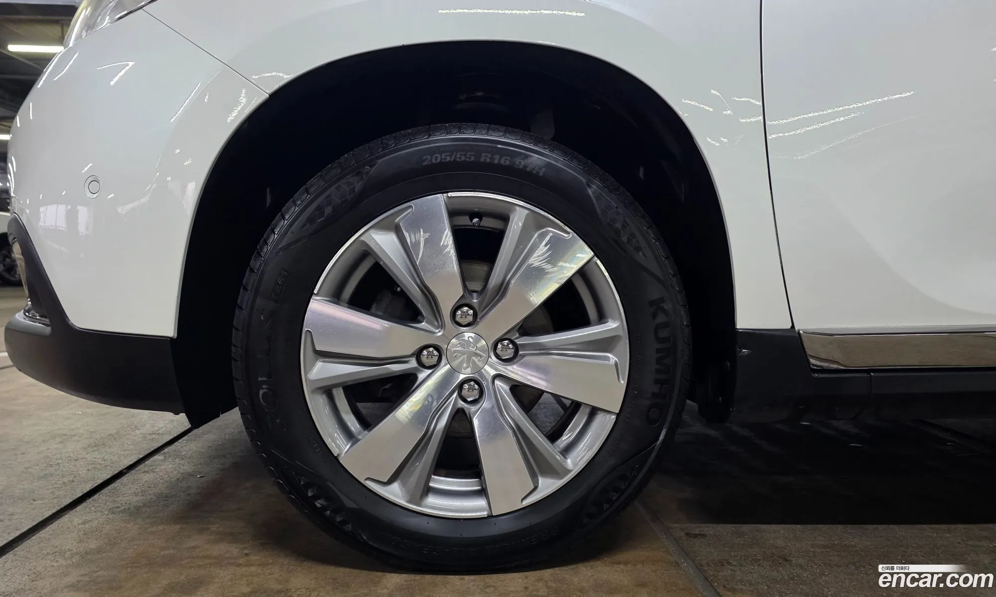 Peugeot 2008 2015 — 6