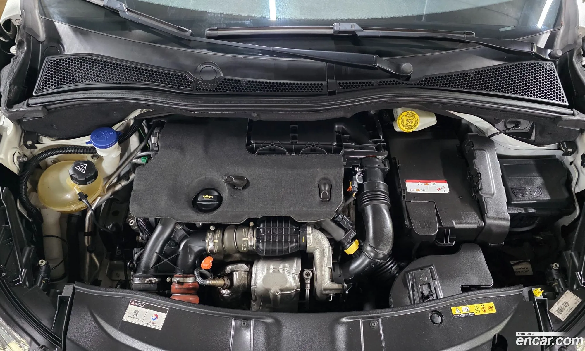 Peugeot 2008 2015 — 10