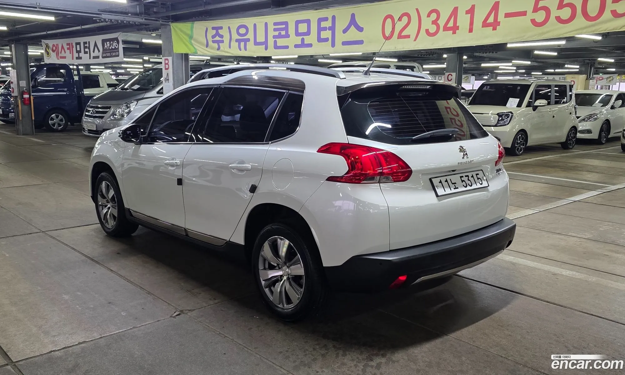 Peugeot 2008 2015 — 12
