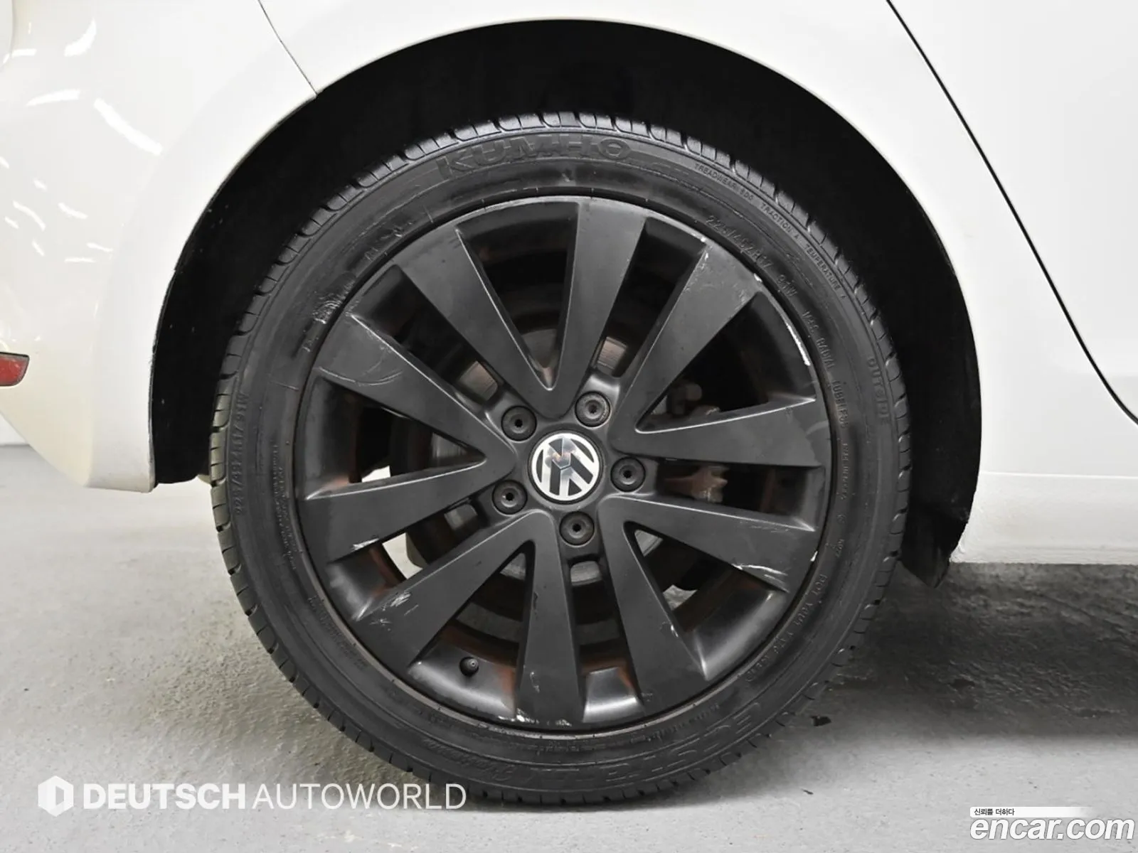 Volkswagen Golf 6th Gen 2012 — 7
