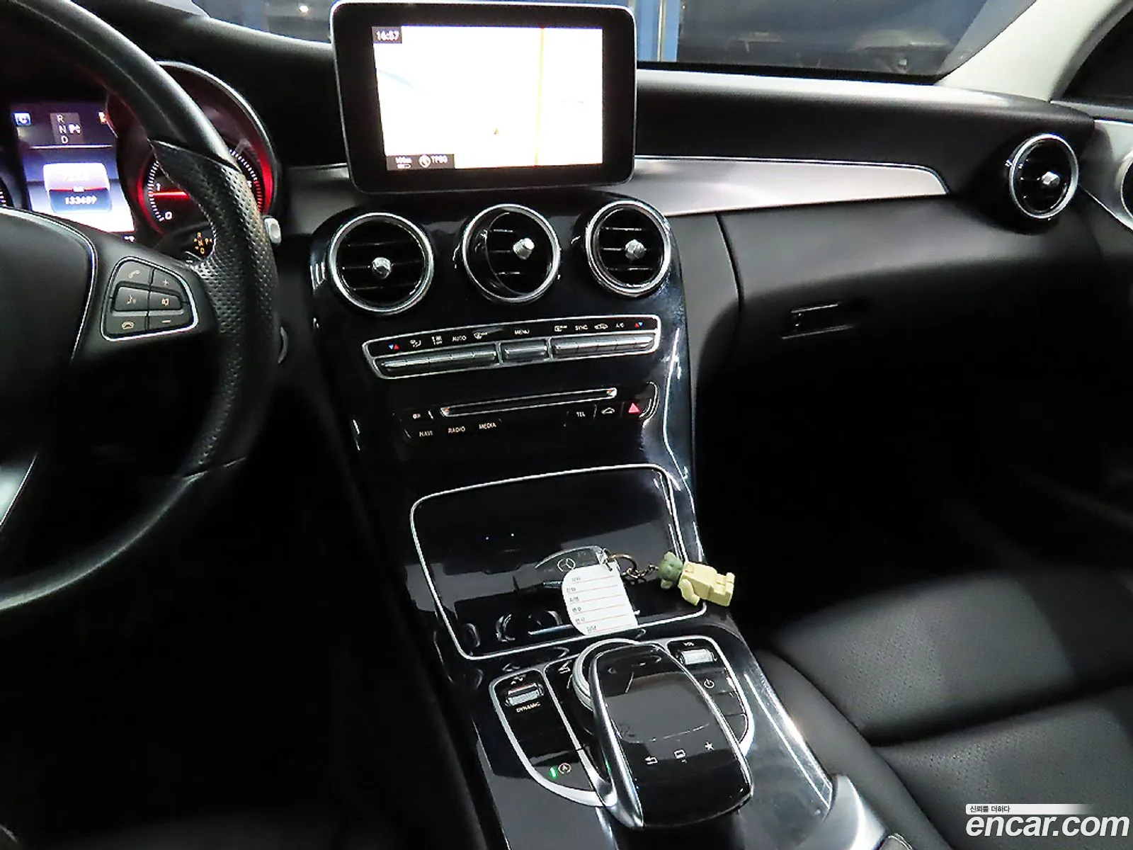 Mercedes-Benz C-Class W205 2015 — 14