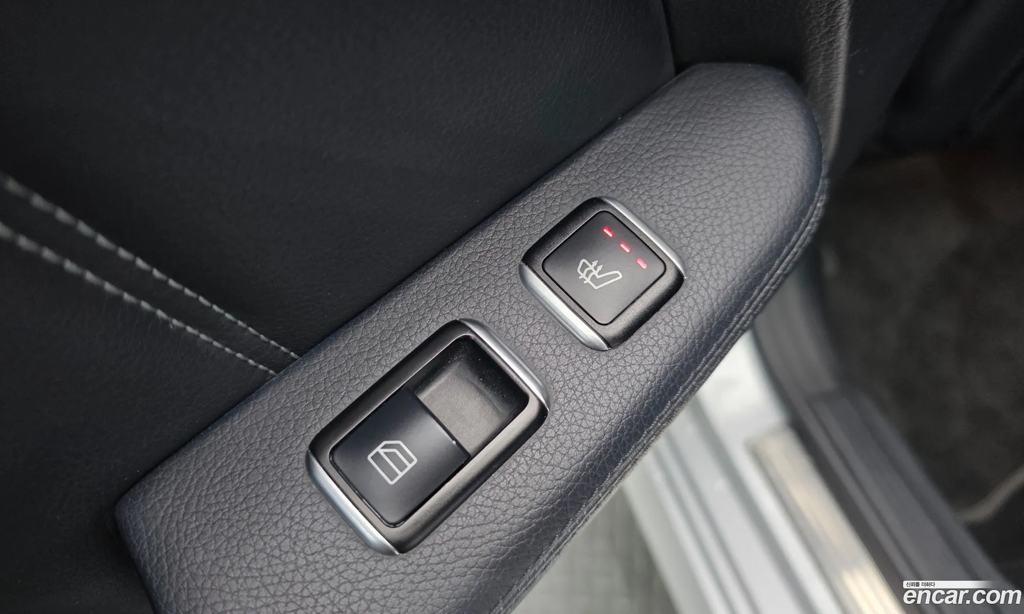 Mercedes-Benz E-Class W212 2014 WDDHF0CB0EB062465 — 9
