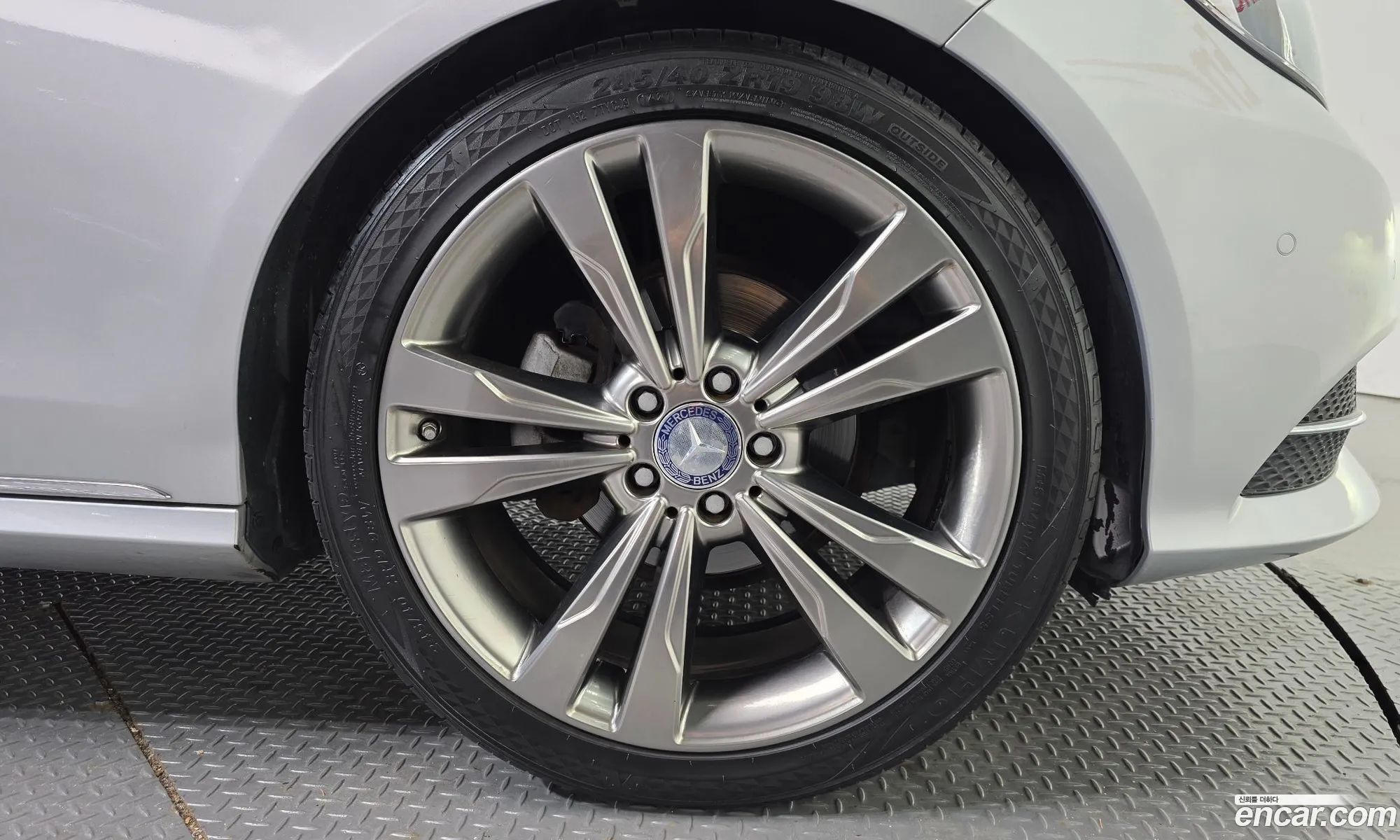 Mercedes-Benz E-Class W212 2014 WDDHF0CB0EB062465 — 5
