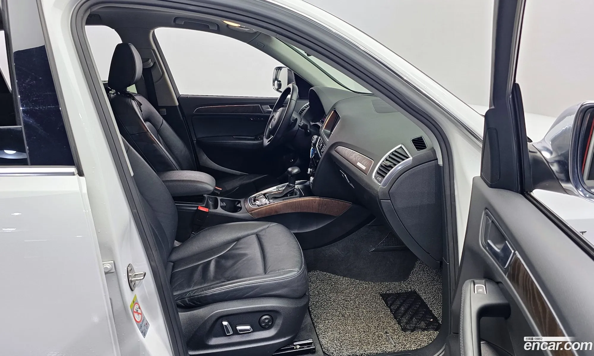 Audi Q5 2014 WAUZZZ8R1EA068973 — 2