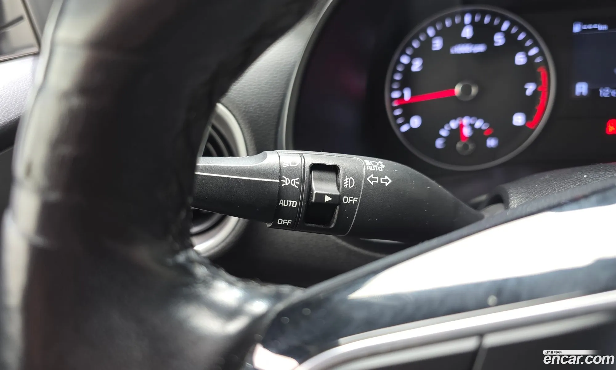 Kia K3 2019 — 10