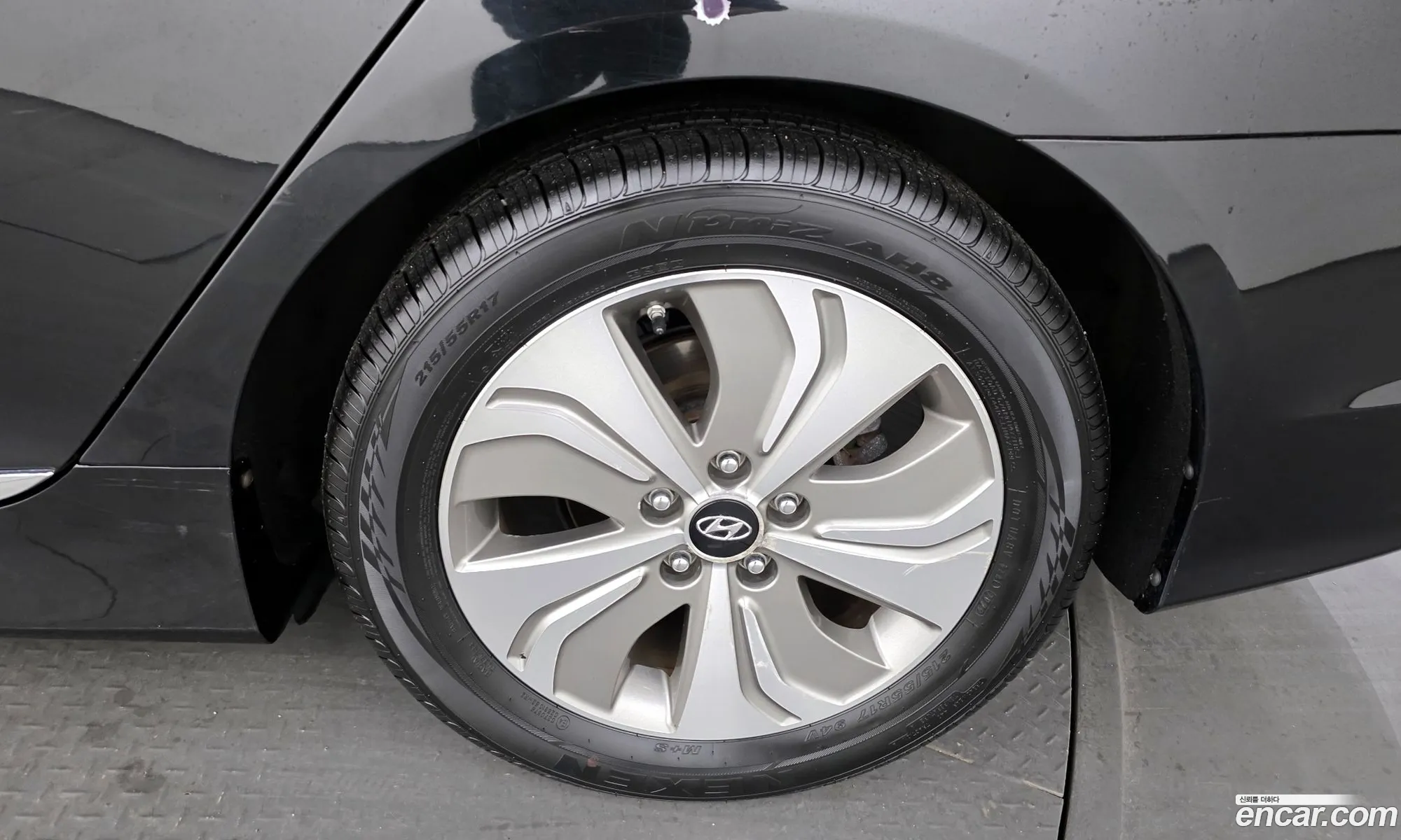 Hyundai Sonata Hybrid 2013 — 4