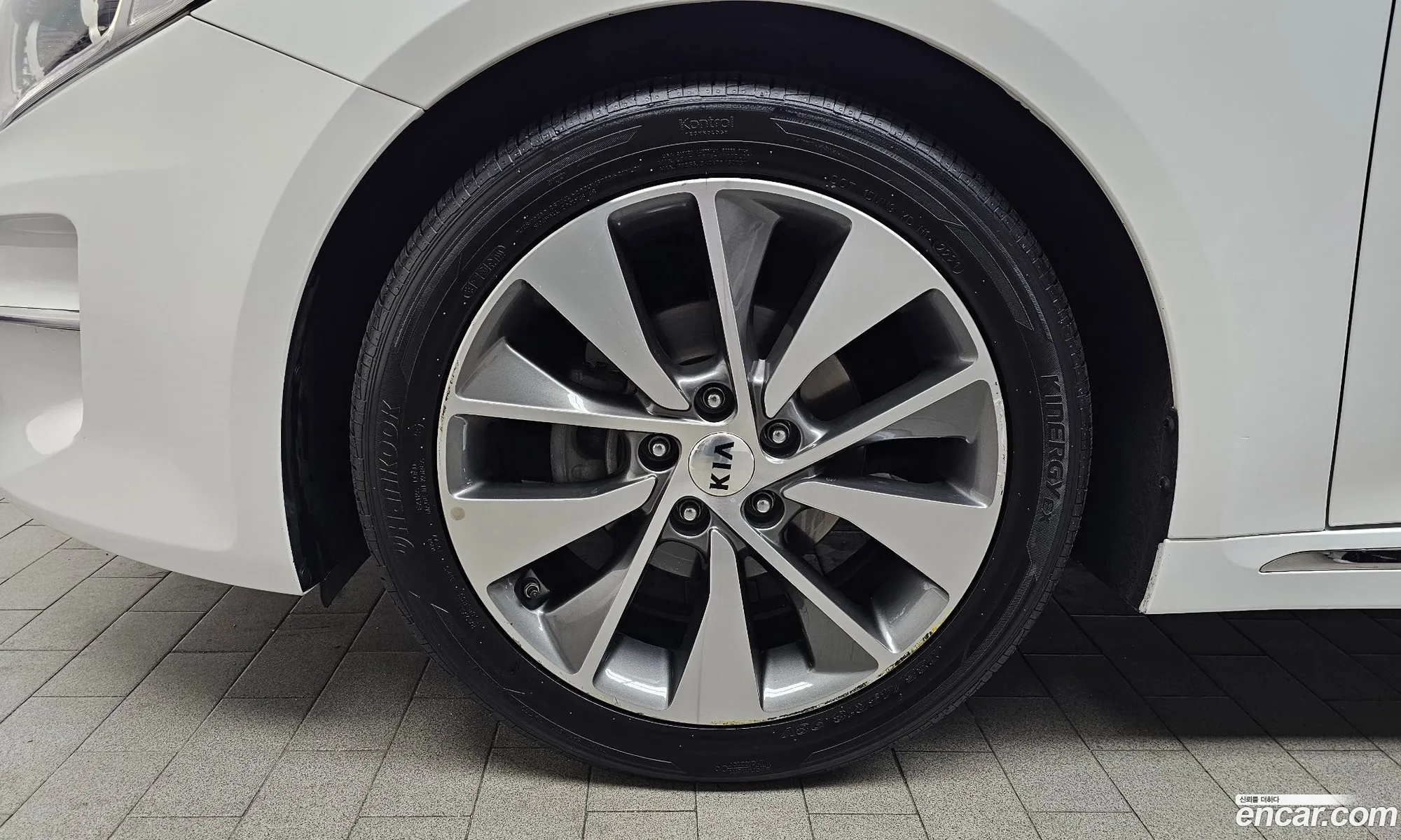 Kia K5 2016 — 19
