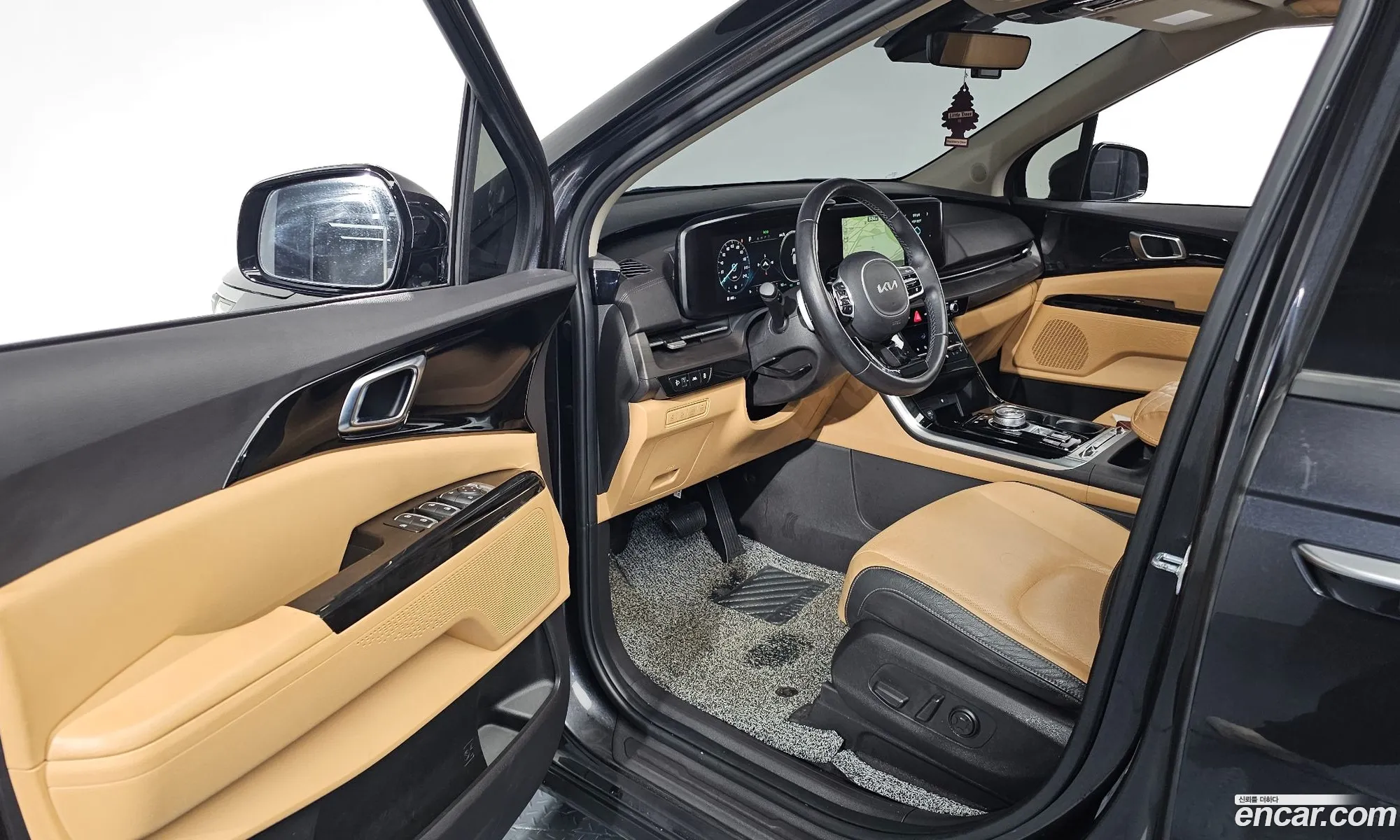 Kia Carnival 2022 — 16