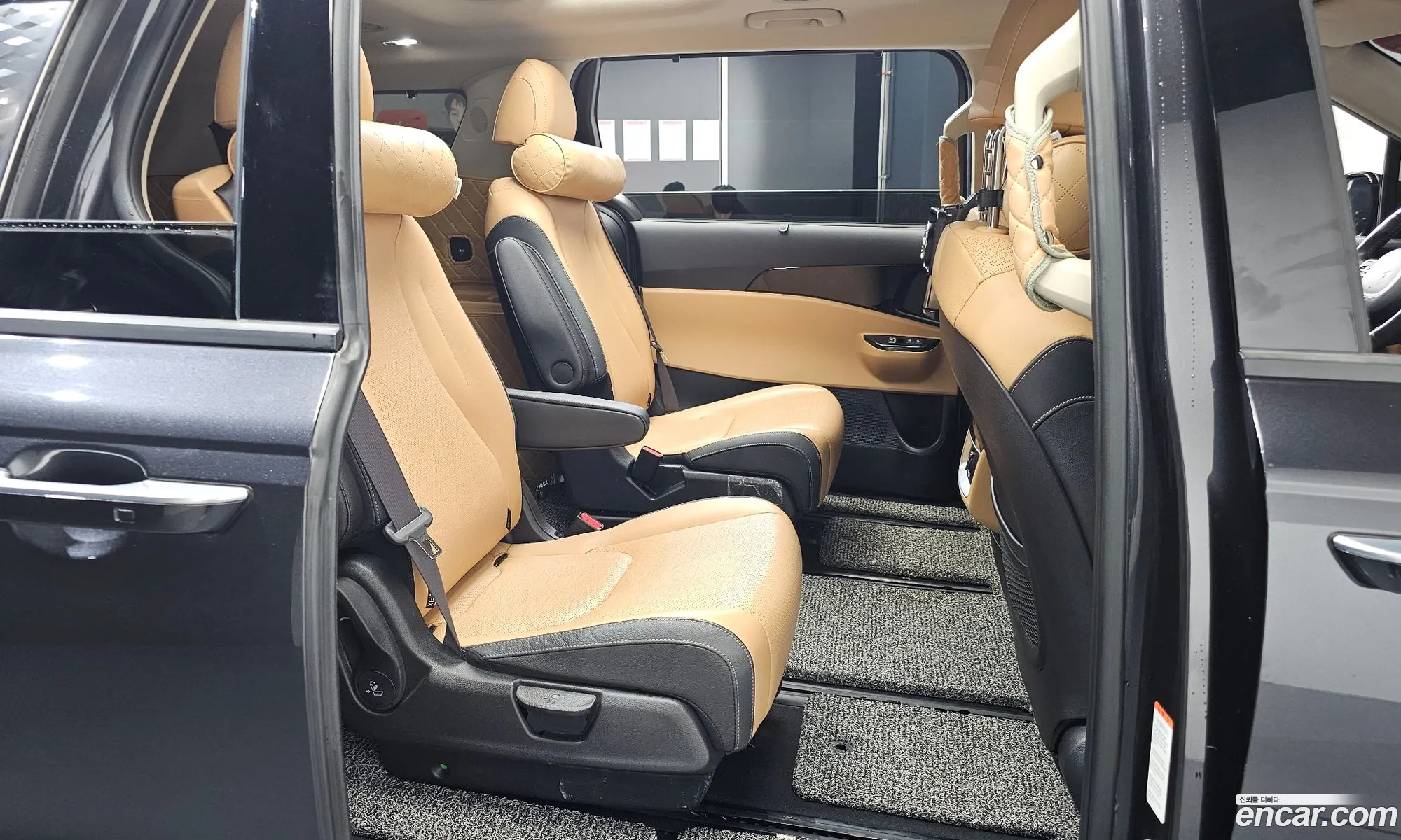 Kia Carnival 2022 — 19