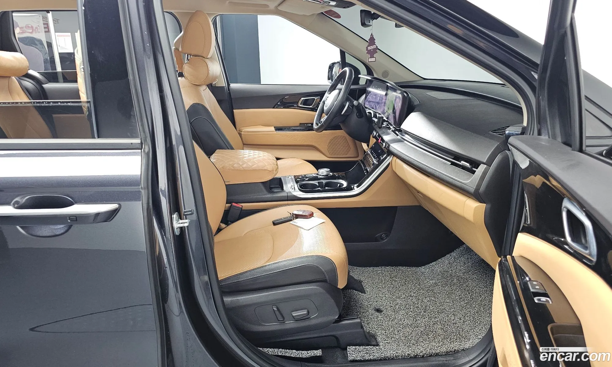 Kia Carnival 2022 — 9