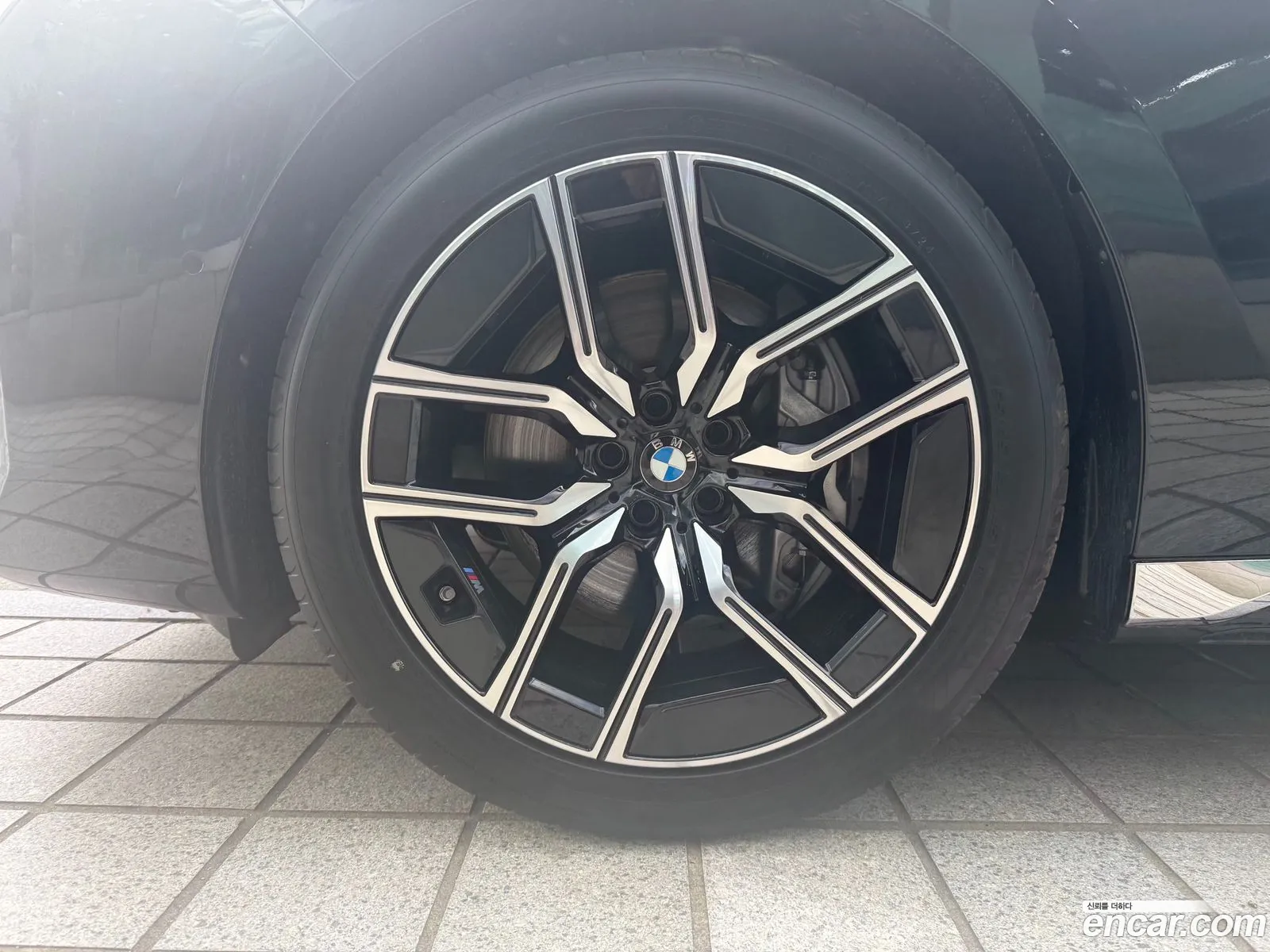 BMW 7 Series 2025 — 12