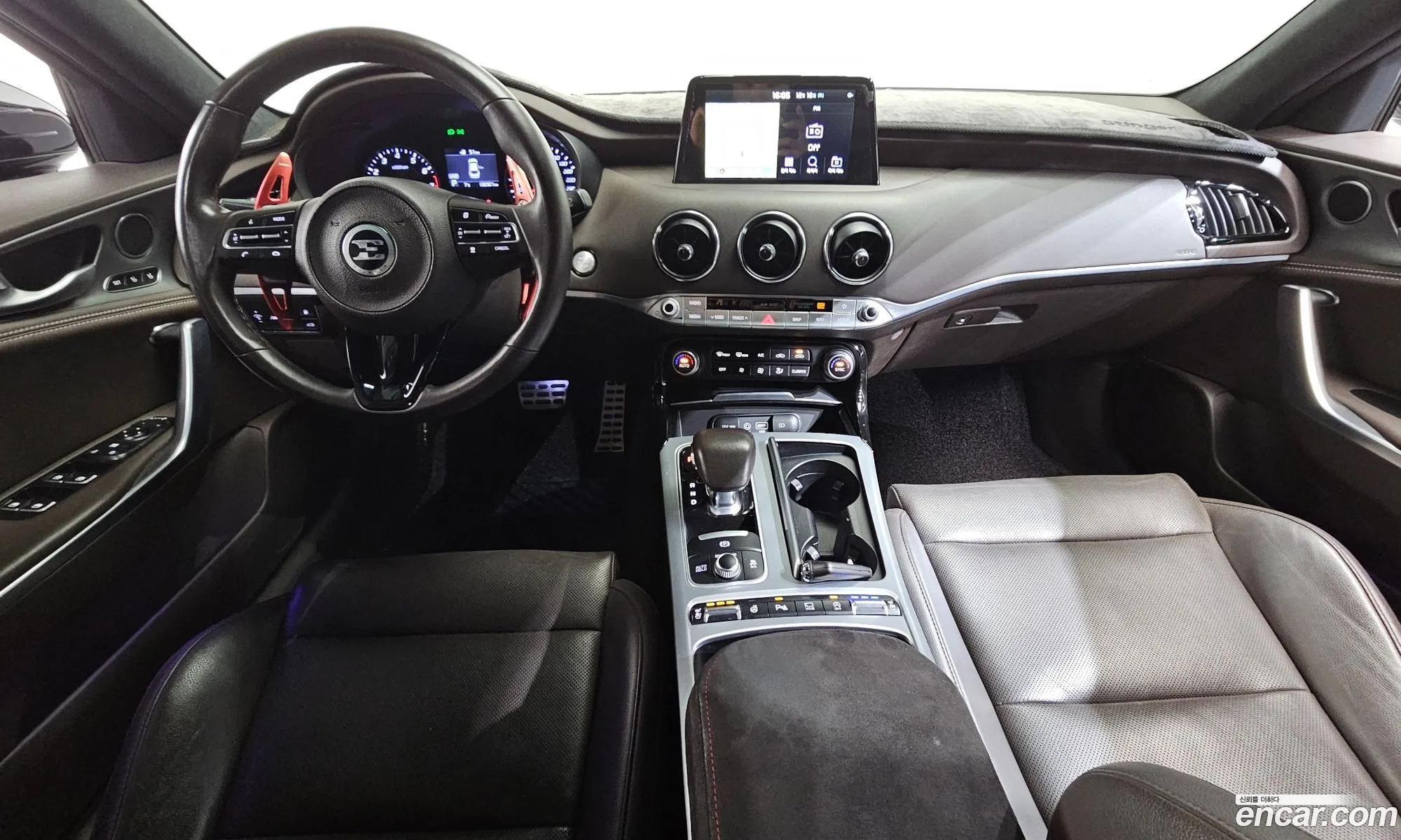 Kia Stinger 2019 — 10