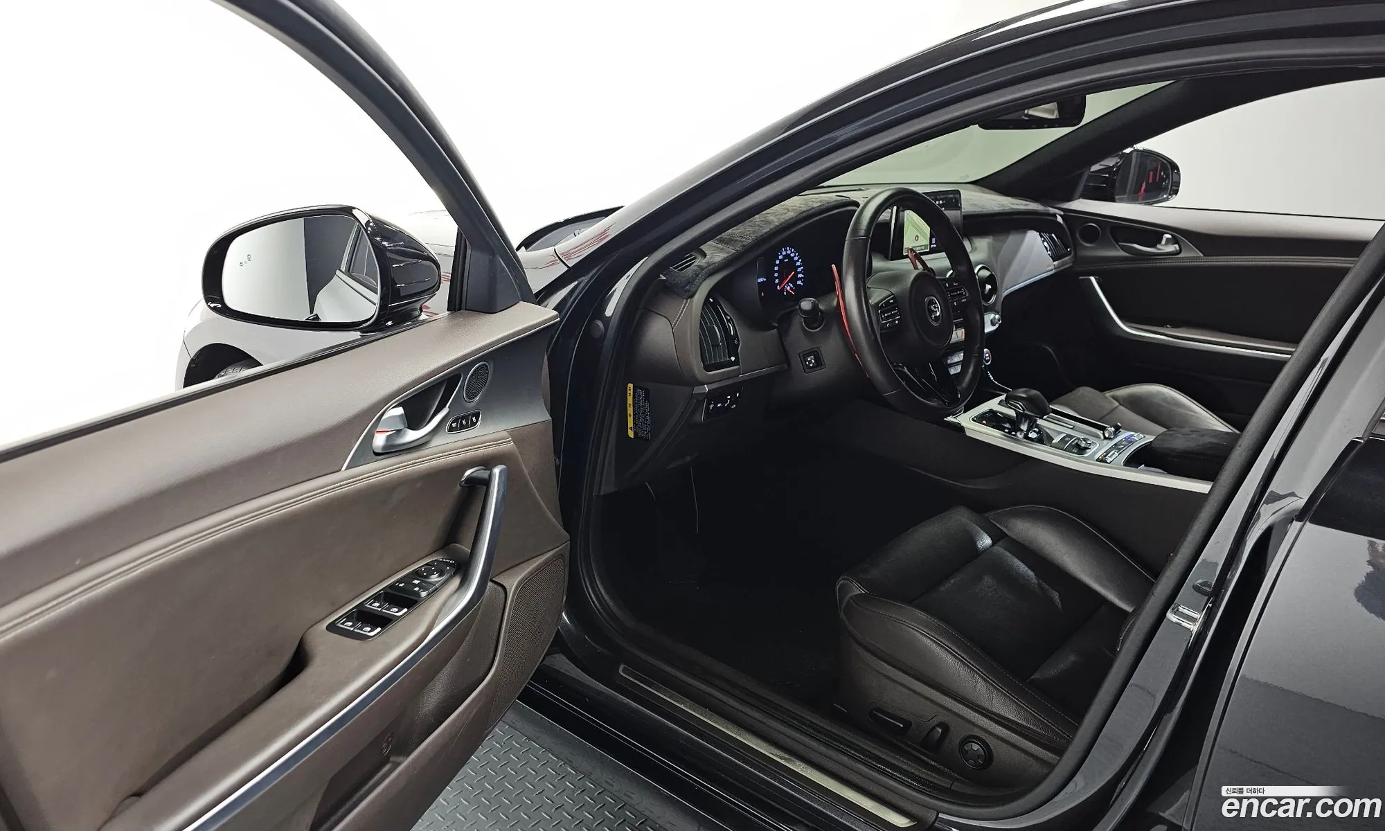 Kia Stinger 2019 — 9