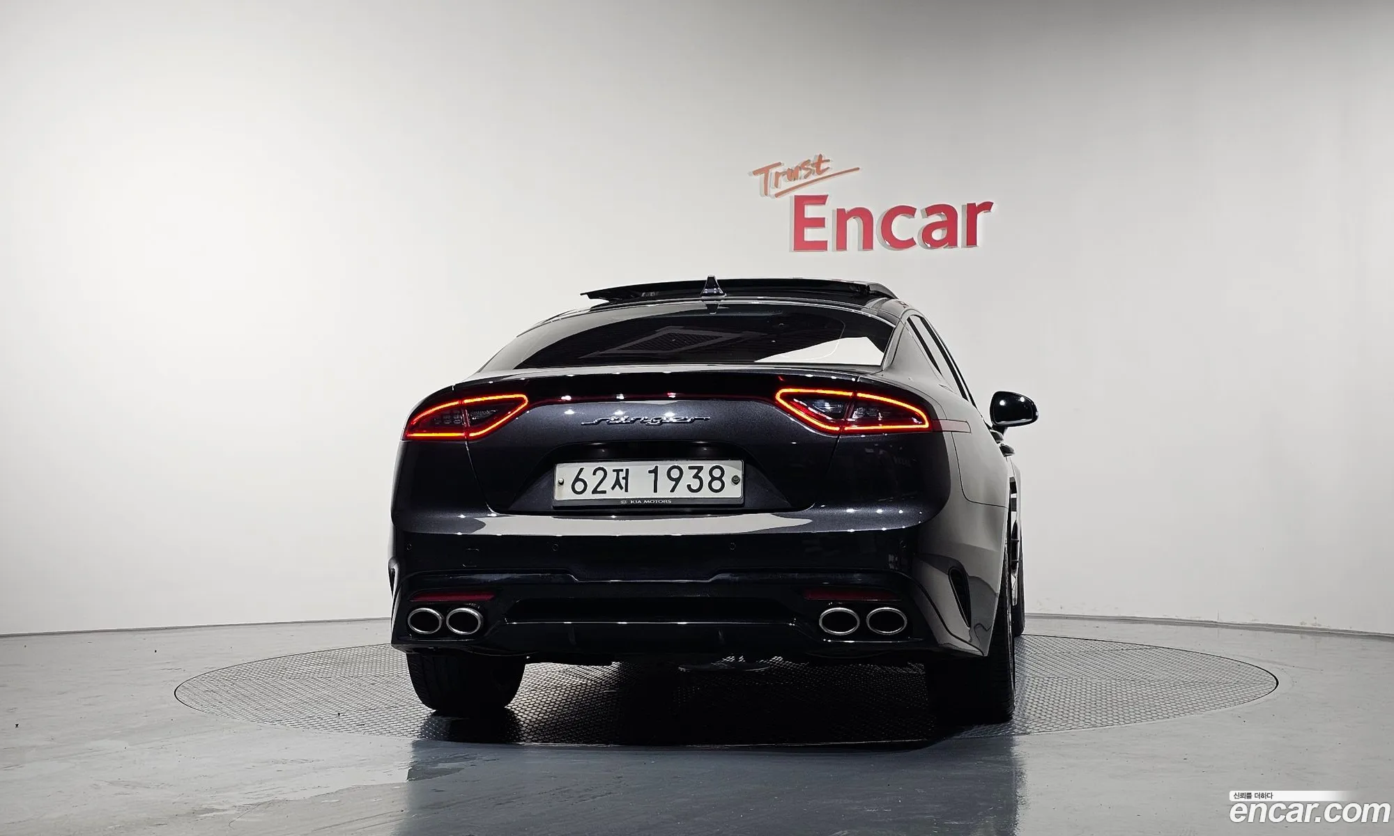 Kia Stinger 2019 — 19