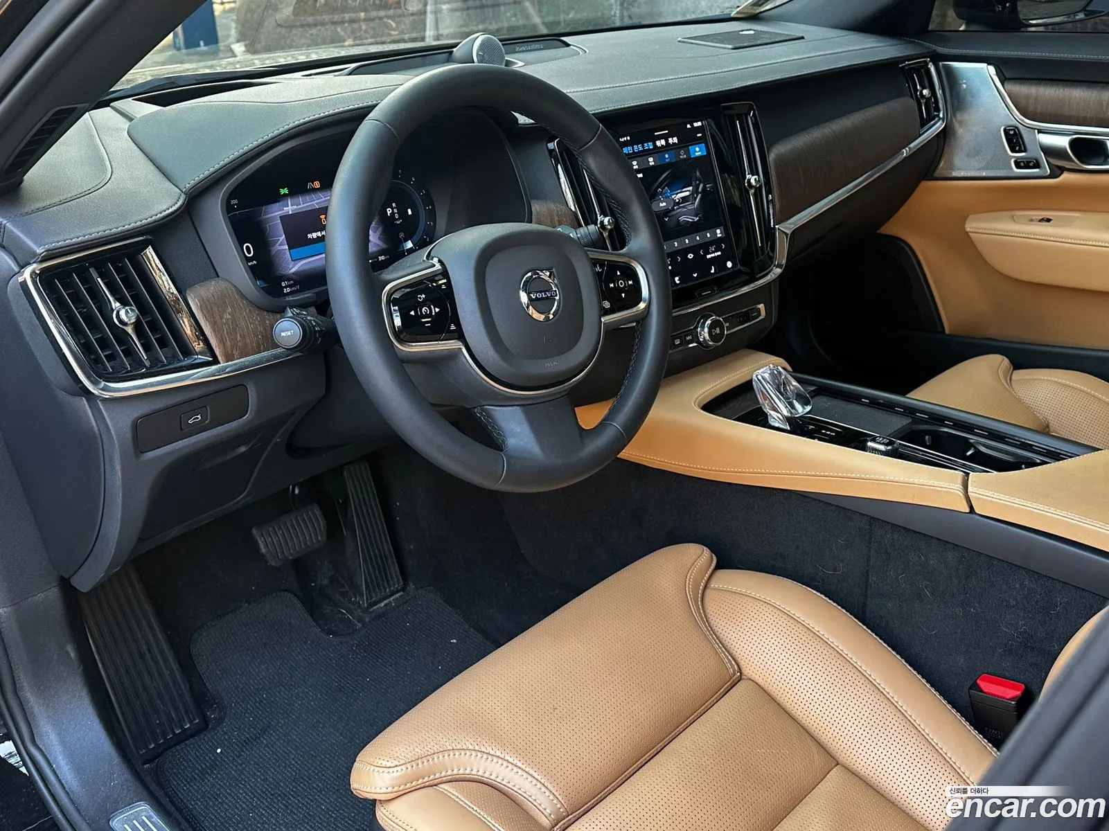 Volvo V90 Cross Country 2024 — 2