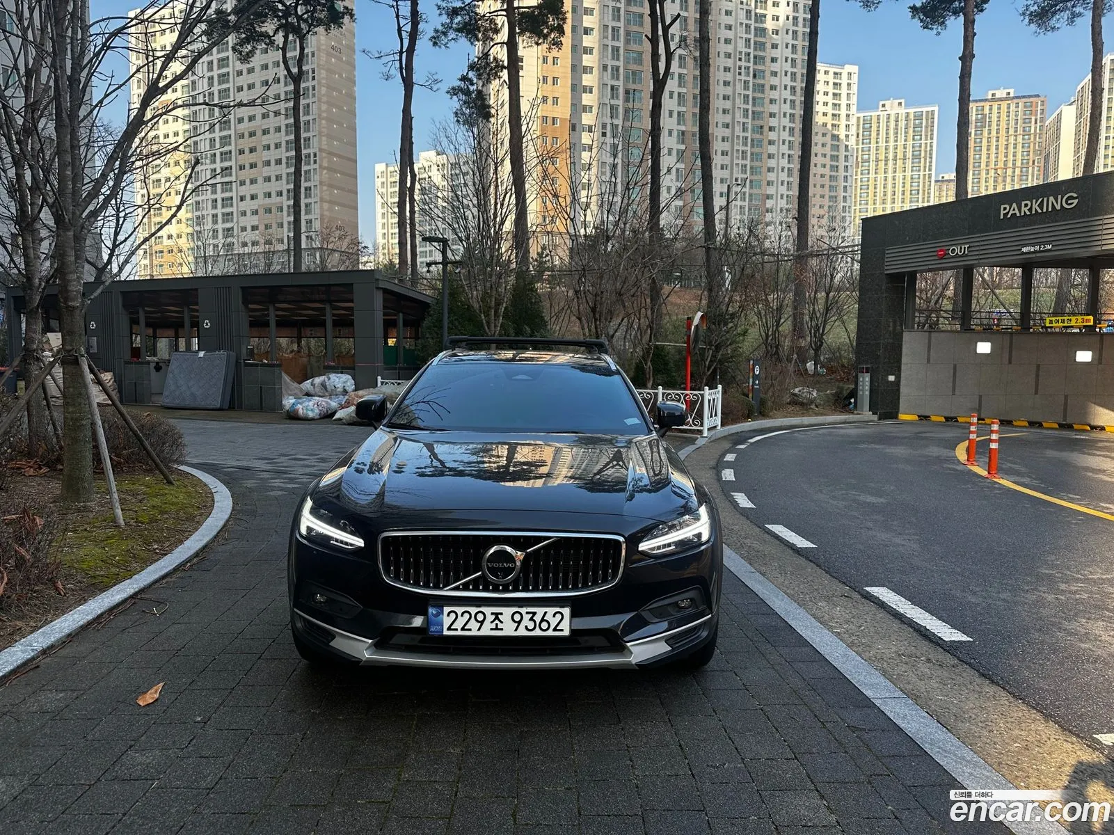 Volvo V90 Cross Country 2024 — 10
