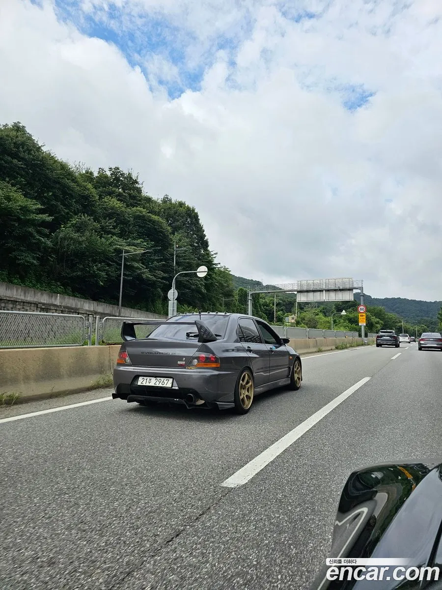 Mitsubishi Lancer Evolution 2005 — 8