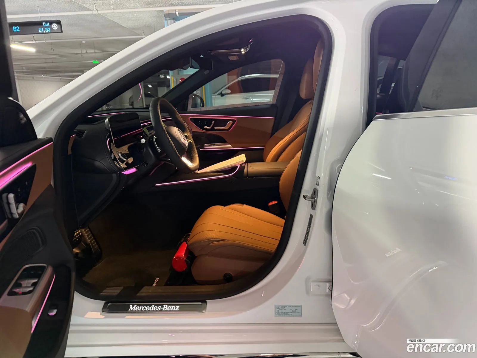 Mercedes-Benz E-Class W214 2025 — 16
