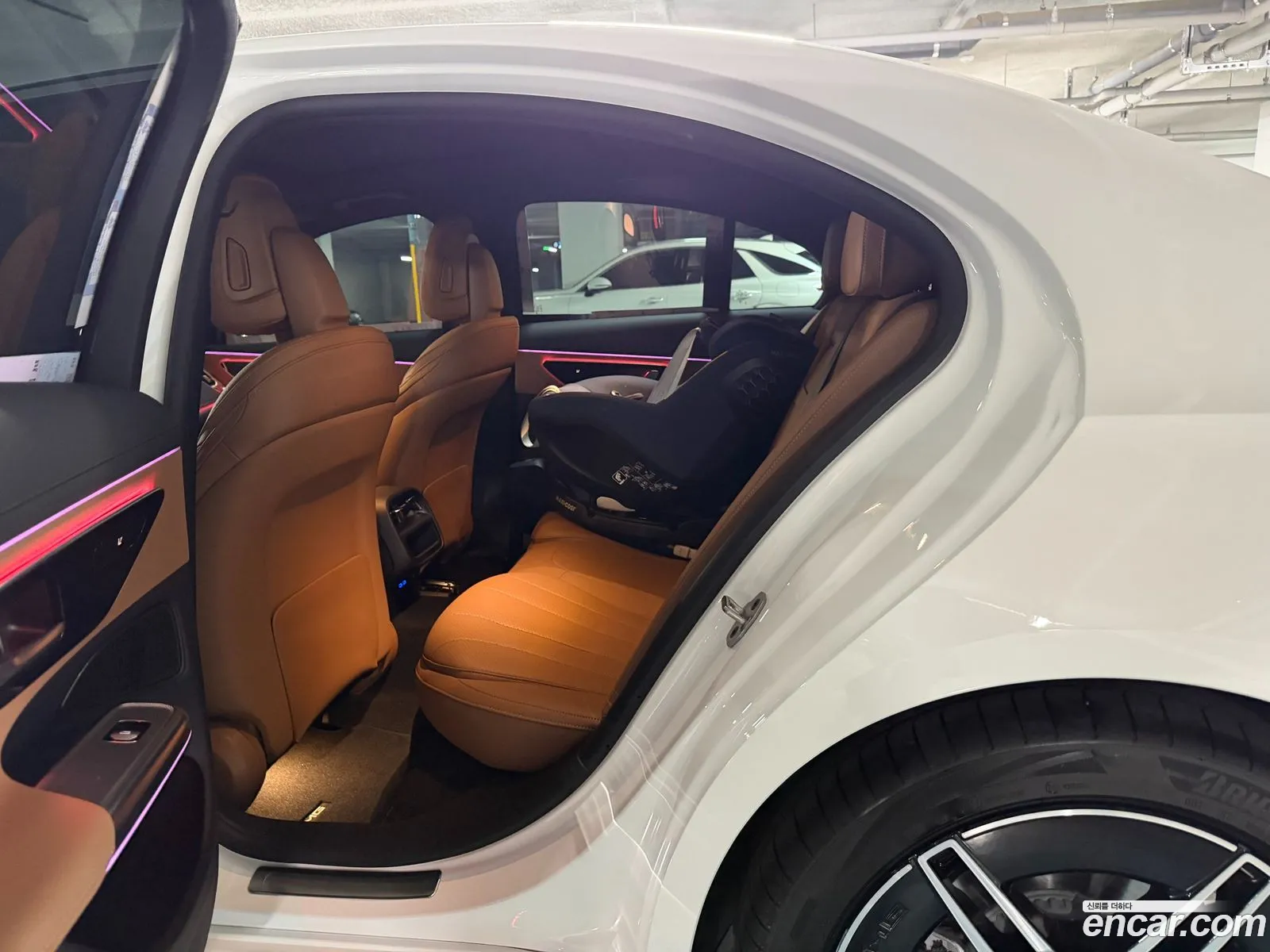 Mercedes-Benz E-Class W214 2025 — 10