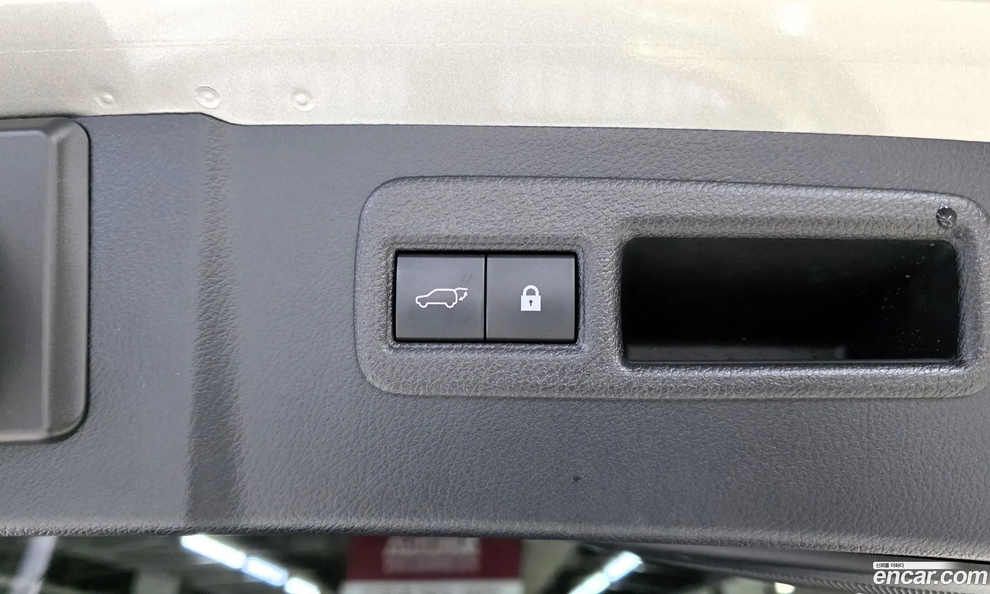 Lexus NX300h 2021 — 9